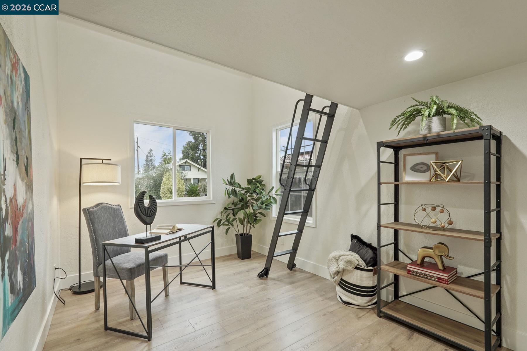 Detail Gallery Image 17 of 33 For 13700 E Hammond, Lockeford,  CA 95237 - 2 Beds | 1 Baths