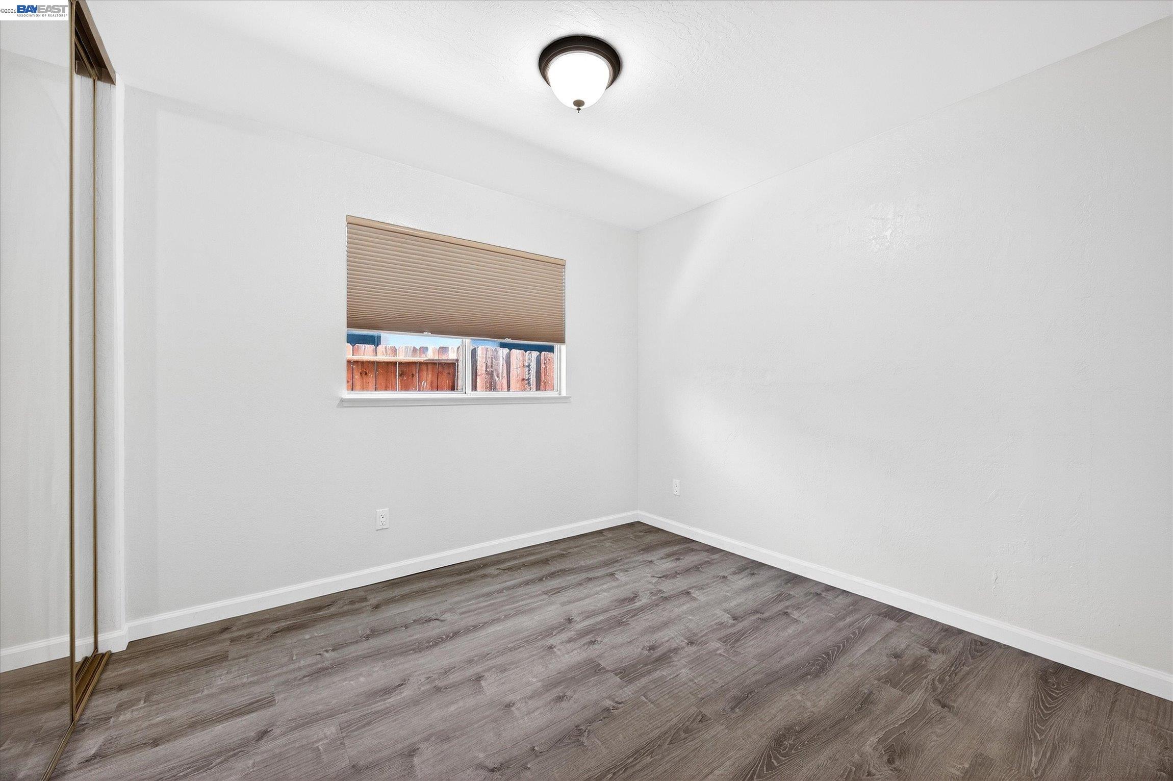 Detail Gallery Image 19 of 28 For 2032 Newport Dr, Pittsburg,  CA 94565 - 4 Beds | 2 Baths