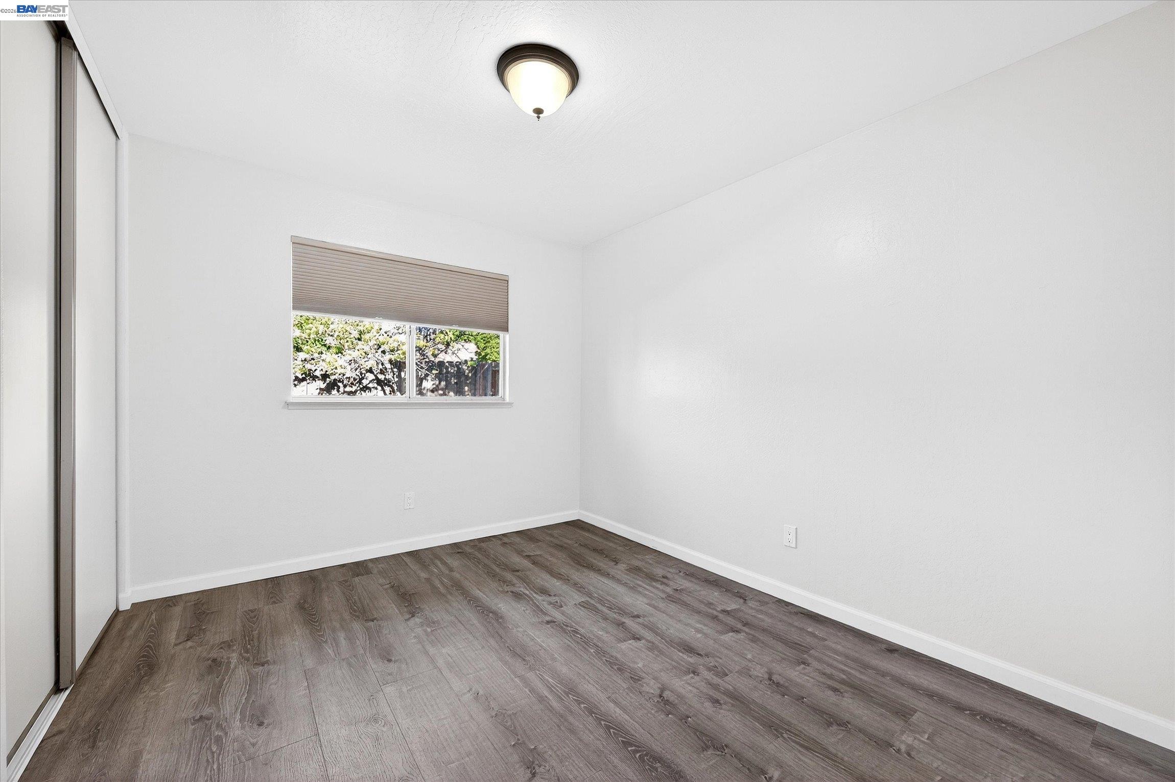 Detail Gallery Image 20 of 28 For 2032 Newport Dr, Pittsburg,  CA 94565 - 4 Beds | 2 Baths
