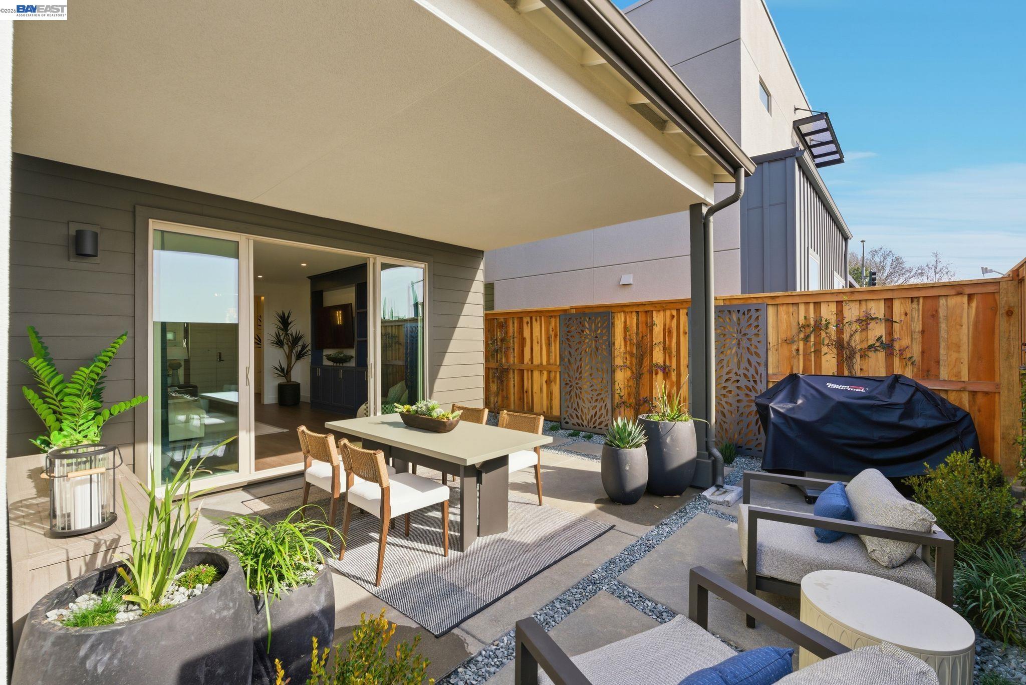 Detail Gallery Image 33 of 39 For 3930 Viggo Way, Dublin,  CA 94568 - 4 Beds | 3 Baths