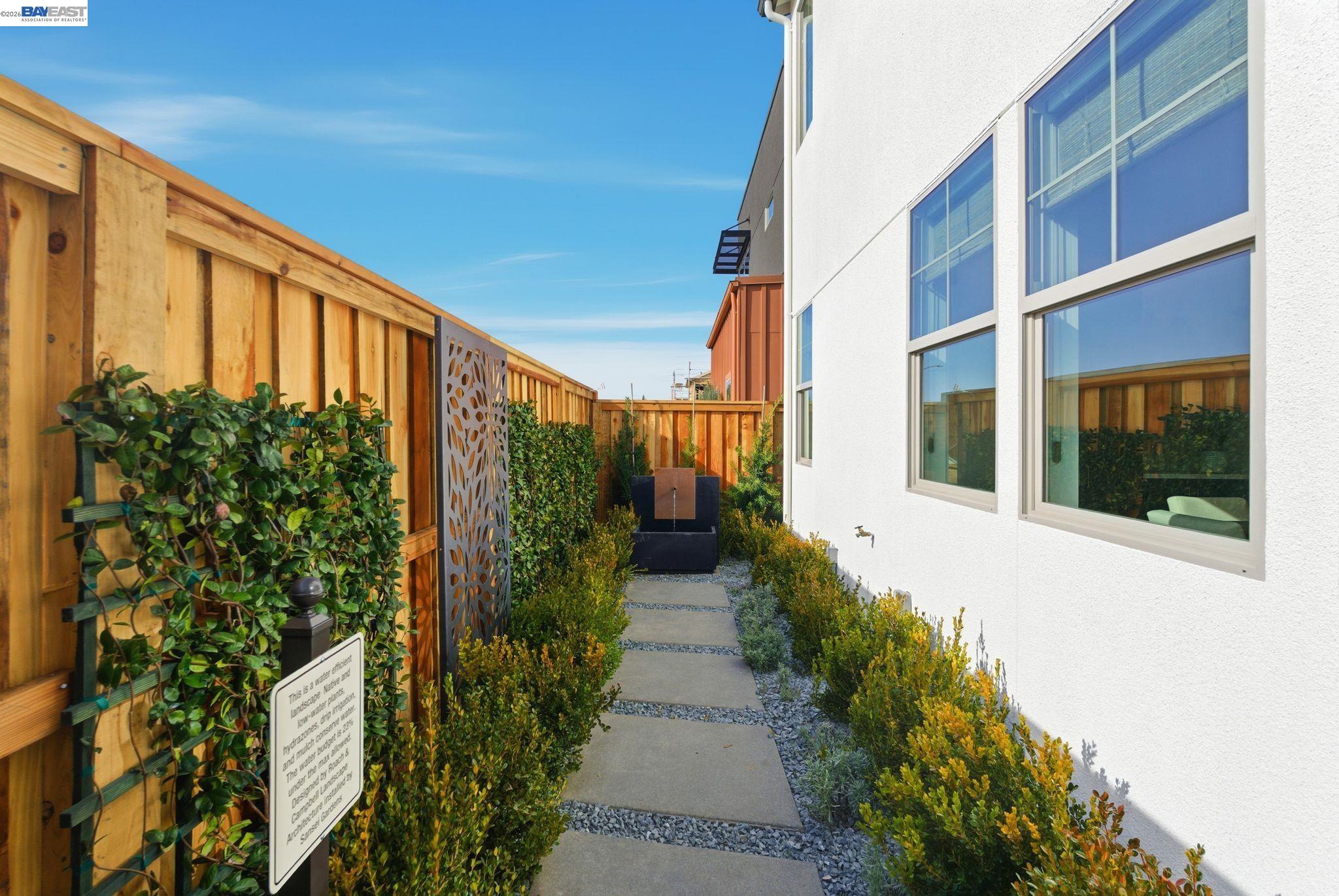 Detail Gallery Image 34 of 39 For 3930 Viggo Way, Dublin,  CA 94568 - 4 Beds | 3 Baths