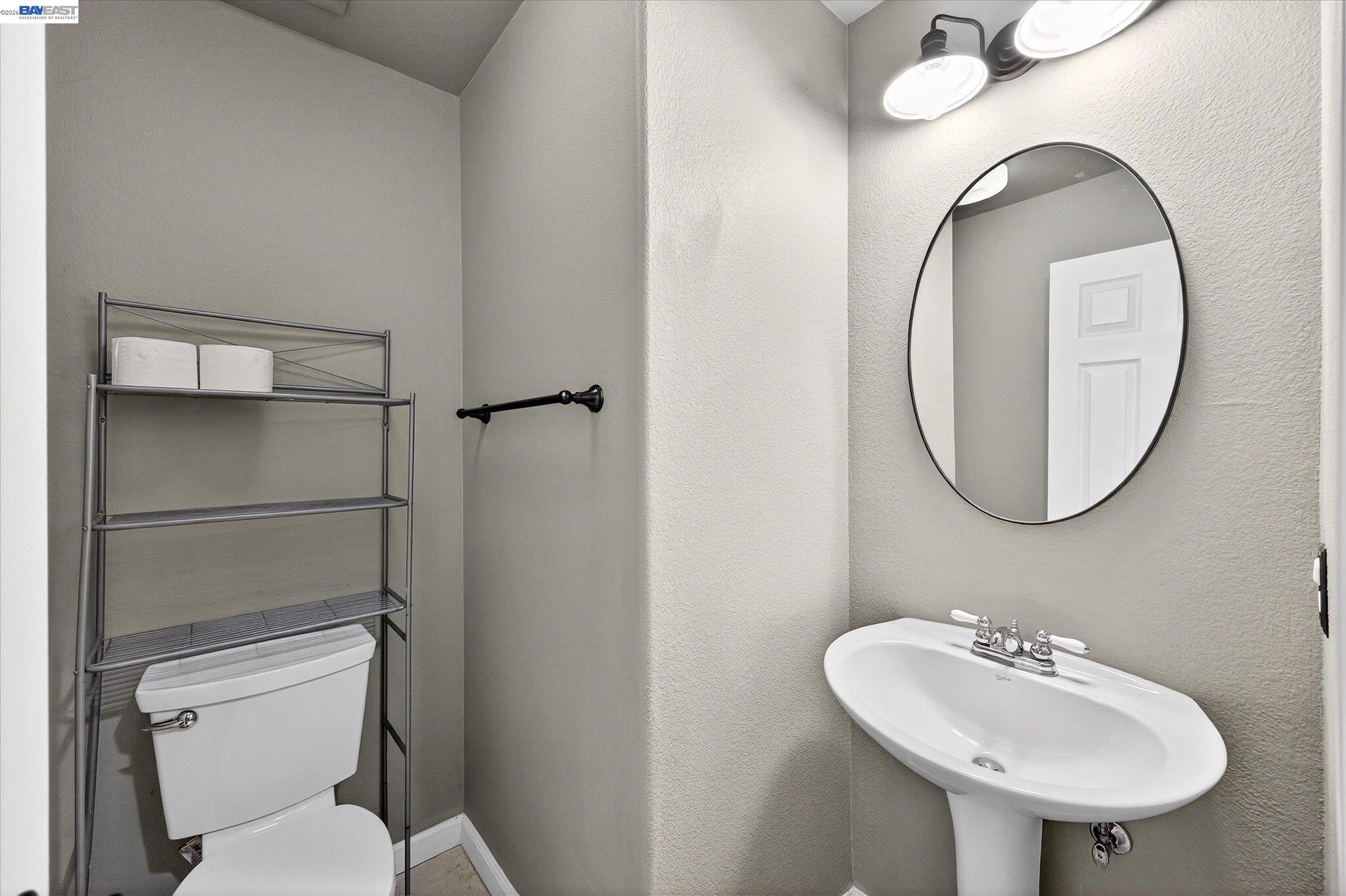 Detail Gallery Image 16 of 31 For 133 Sundance Pl, Martinez,  CA 94553 - 4 Beds | 2/1 Baths