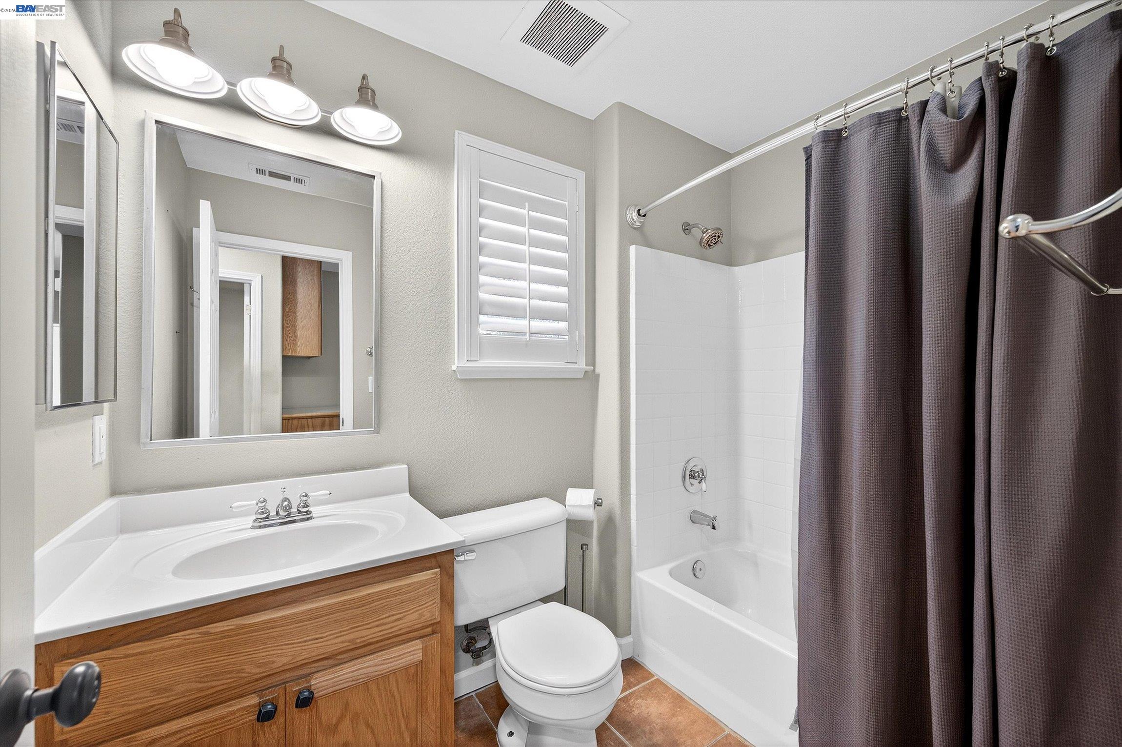 Detail Gallery Image 25 of 31 For 133 Sundance Pl, Martinez,  CA 94553 - 4 Beds | 2/1 Baths