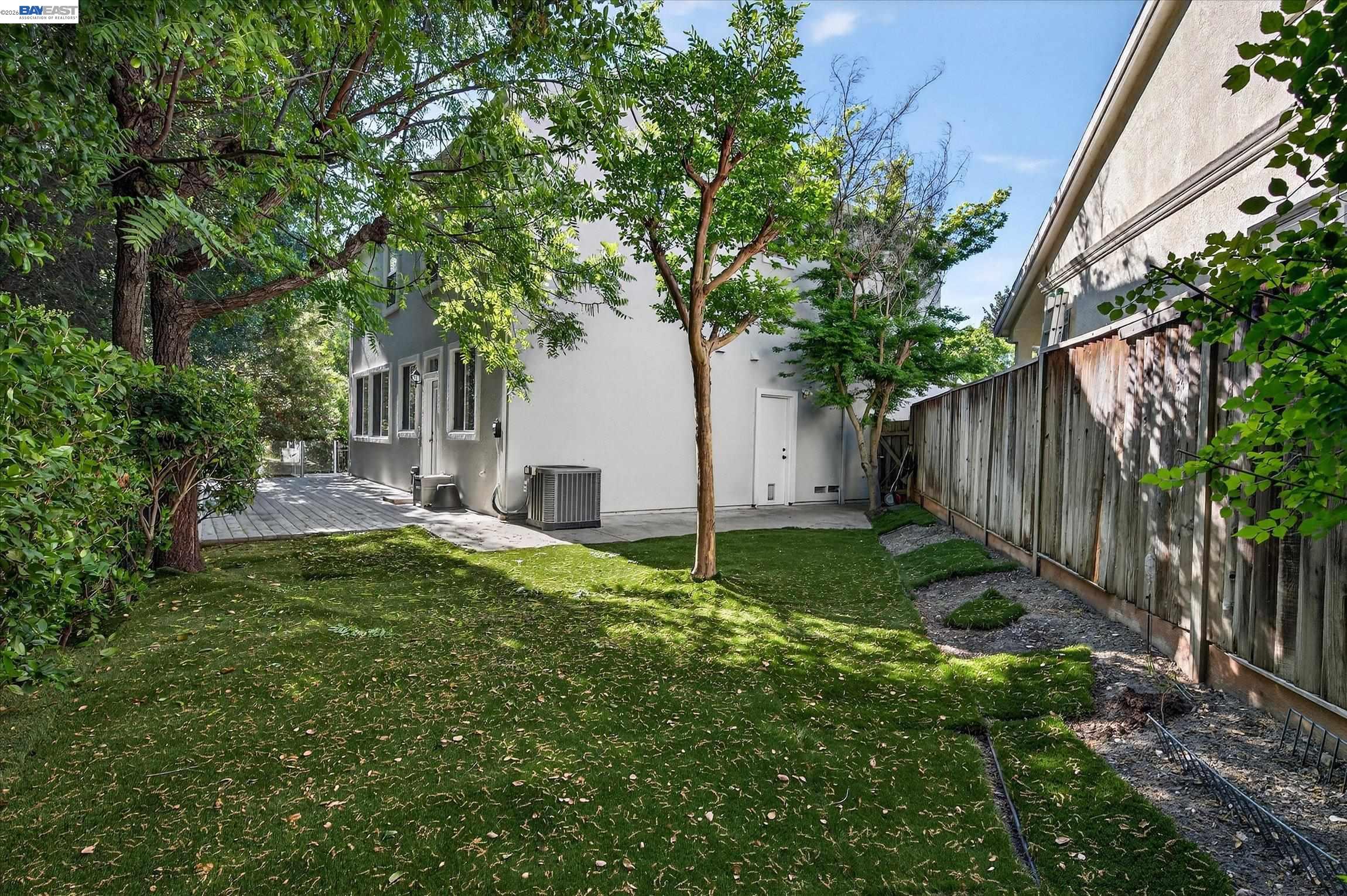 Detail Gallery Image 26 of 31 For 133 Sundance Pl, Martinez,  CA 94553 - 4 Beds | 2/1 Baths