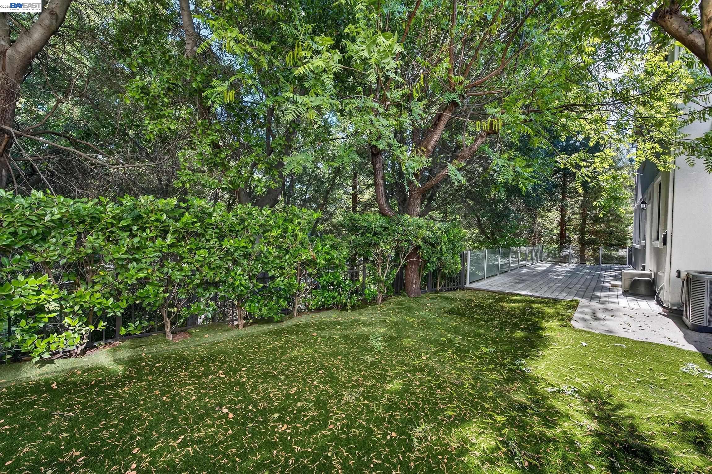 Detail Gallery Image 27 of 31 For 133 Sundance Pl, Martinez,  CA 94553 - 4 Beds | 2/1 Baths