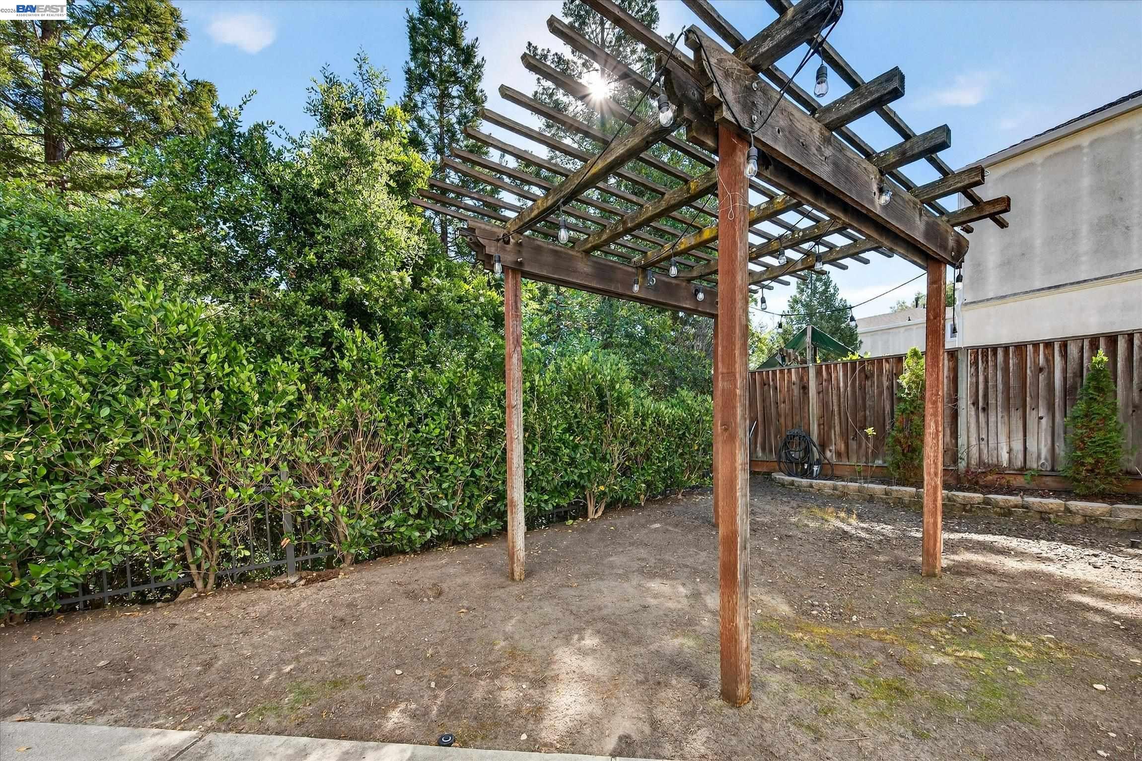 Detail Gallery Image 30 of 31 For 133 Sundance Pl, Martinez,  CA 94553 - 4 Beds | 2/1 Baths