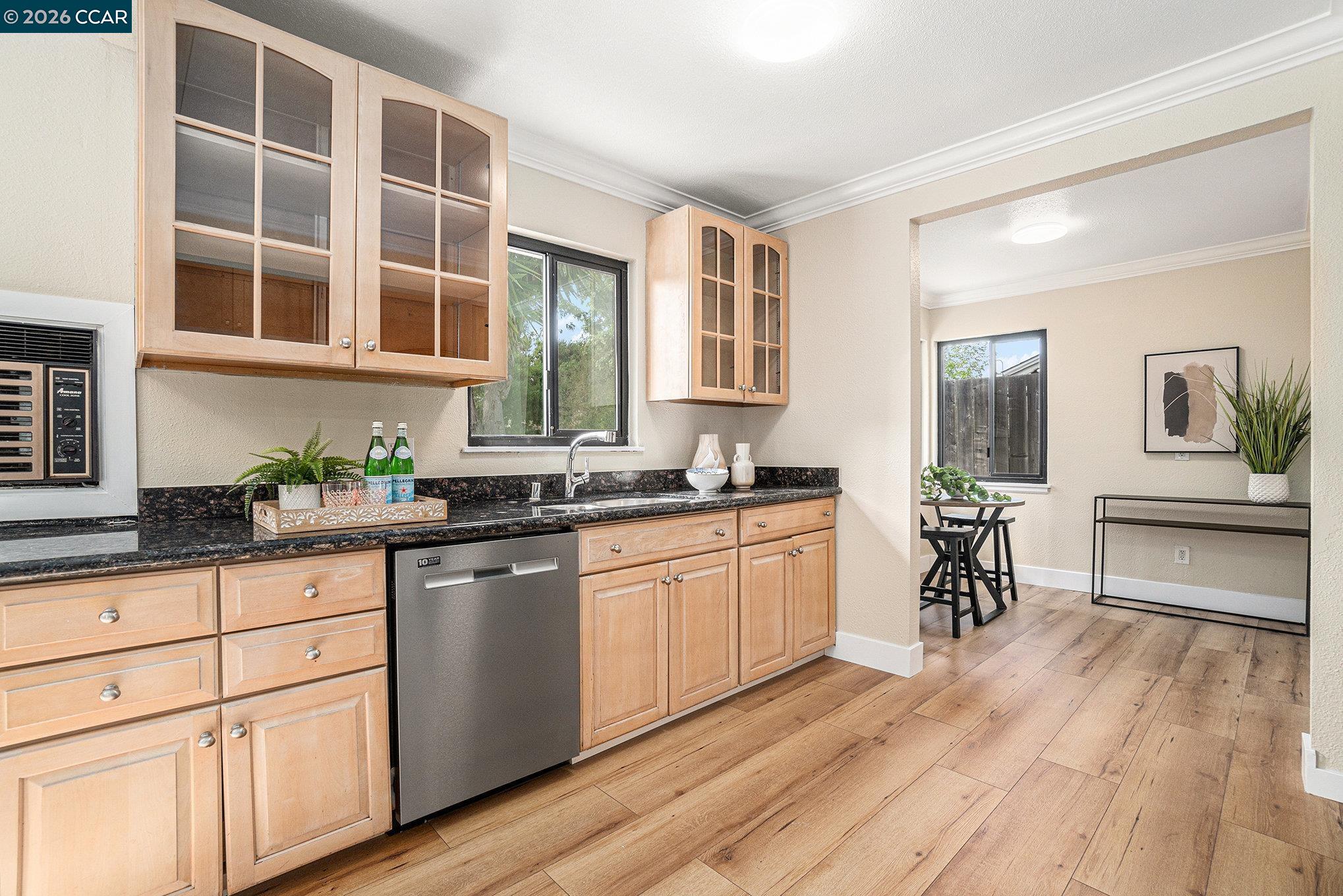 Detail Gallery Image 12 of 27 For 2442 Geraldine Dr, Pleasant Hill,  CA 94523 - 3 Beds | 1 Baths