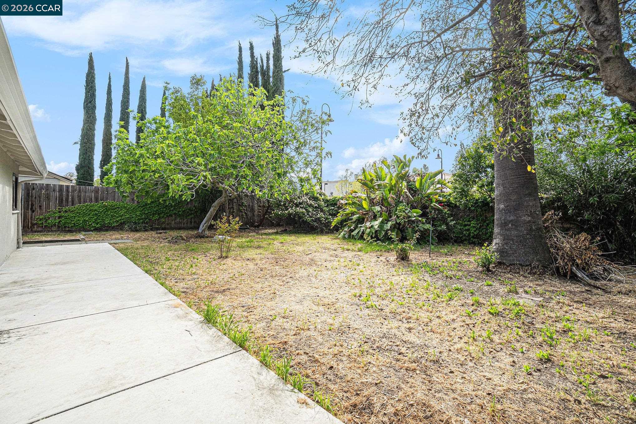 Detail Gallery Image 23 of 27 For 2442 Geraldine Dr, Pleasant Hill,  CA 94523 - 3 Beds | 1 Baths