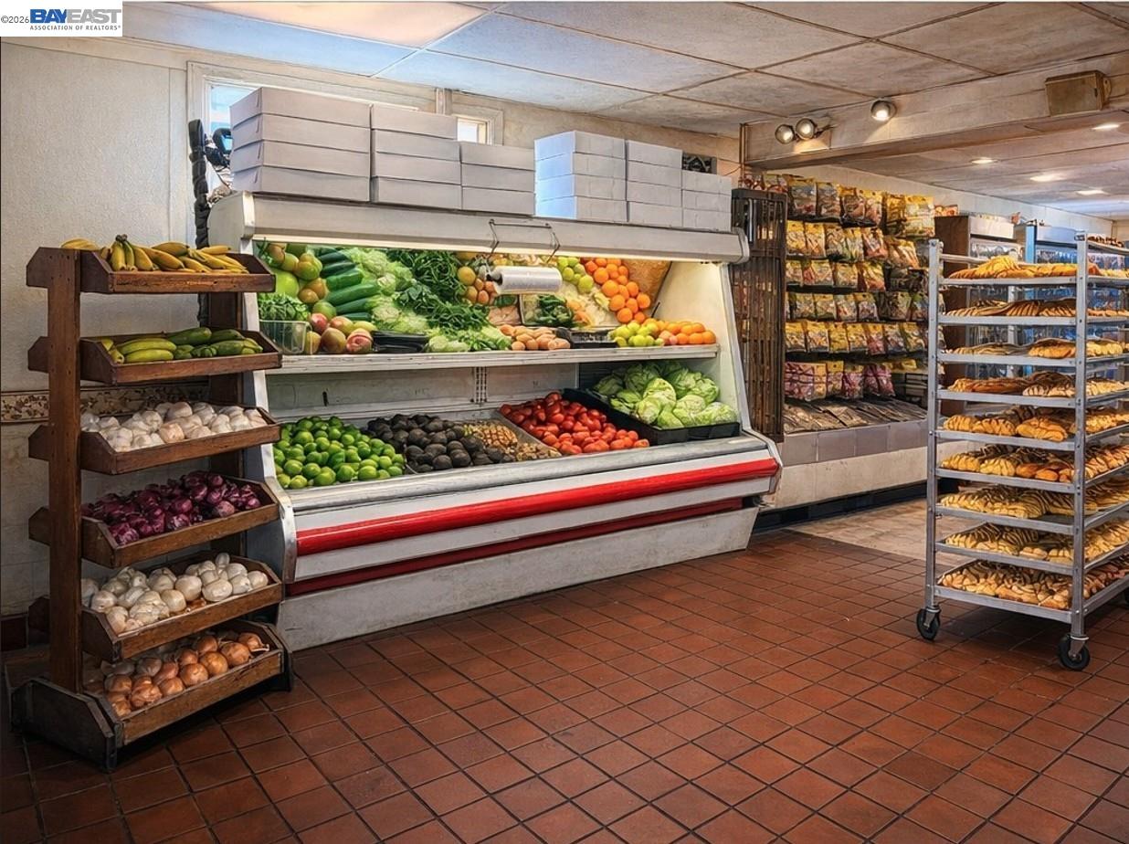 Detail Gallery Image 2 of 5 For , Oakland,  CA 94603 - – Beds | – Baths