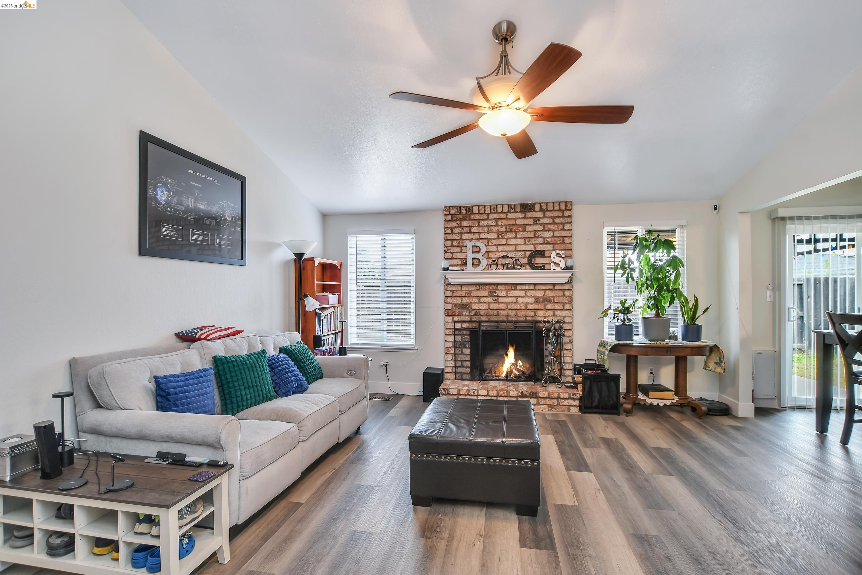 Detail Gallery Image 4 of 26 For 4831 Fuschia Way, Oakley,  CA 94561 - 3 Beds | 2 Baths