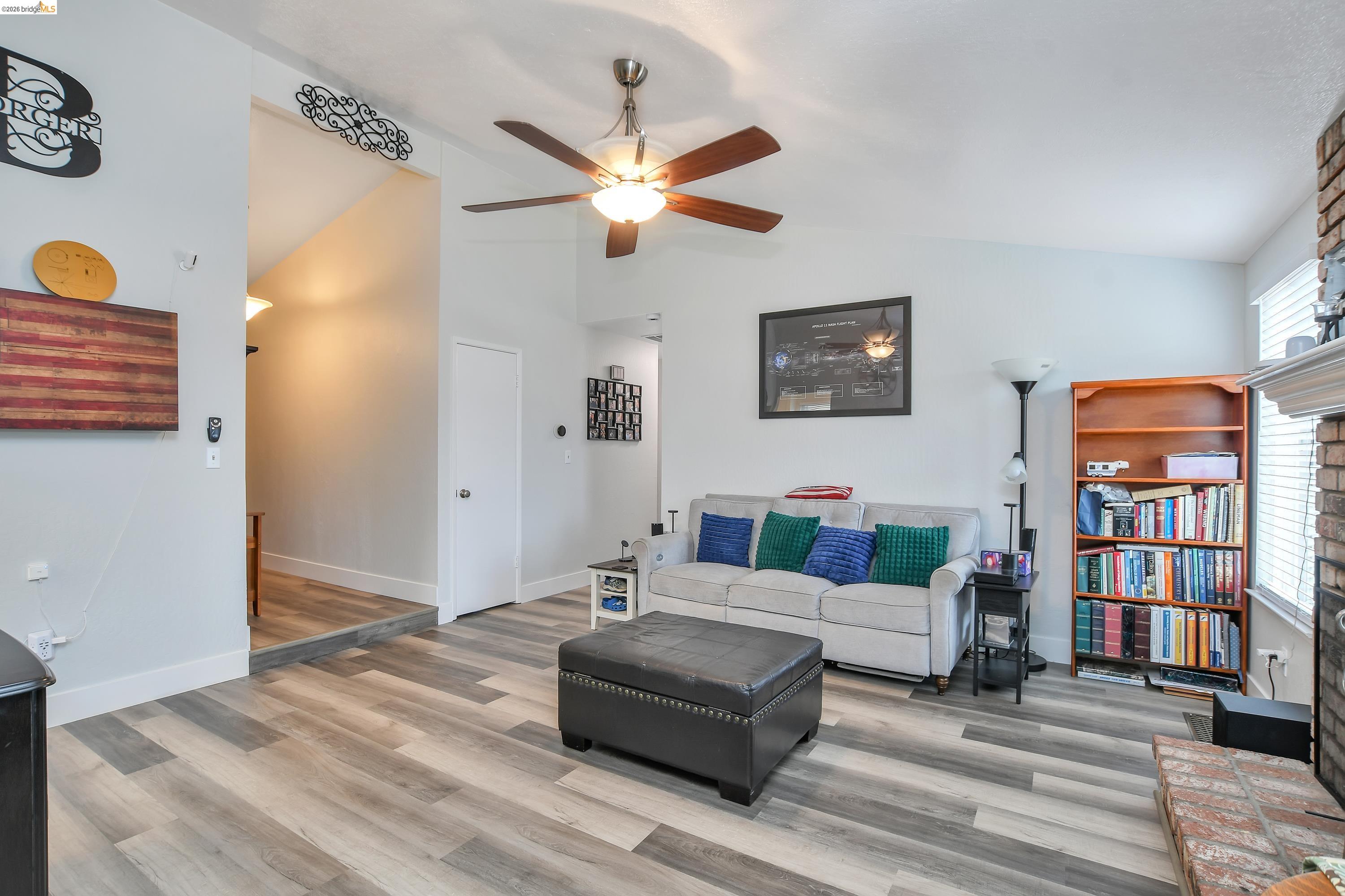 Detail Gallery Image 5 of 26 For 4831 Fuschia Way, Oakley,  CA 94561 - 3 Beds | 2 Baths