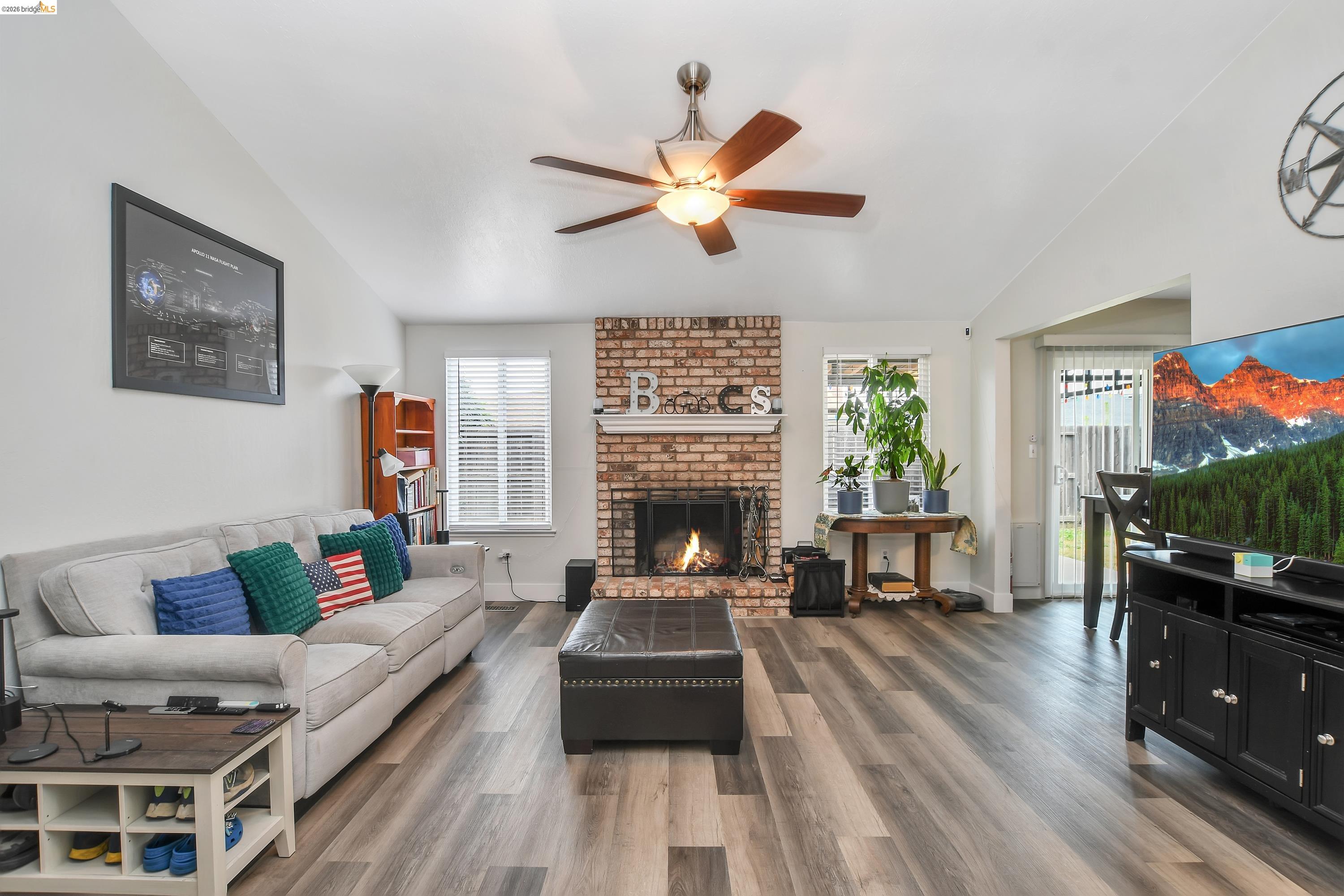 Detail Gallery Image 6 of 26 For 4831 Fuschia Way, Oakley,  CA 94561 - 3 Beds | 2 Baths