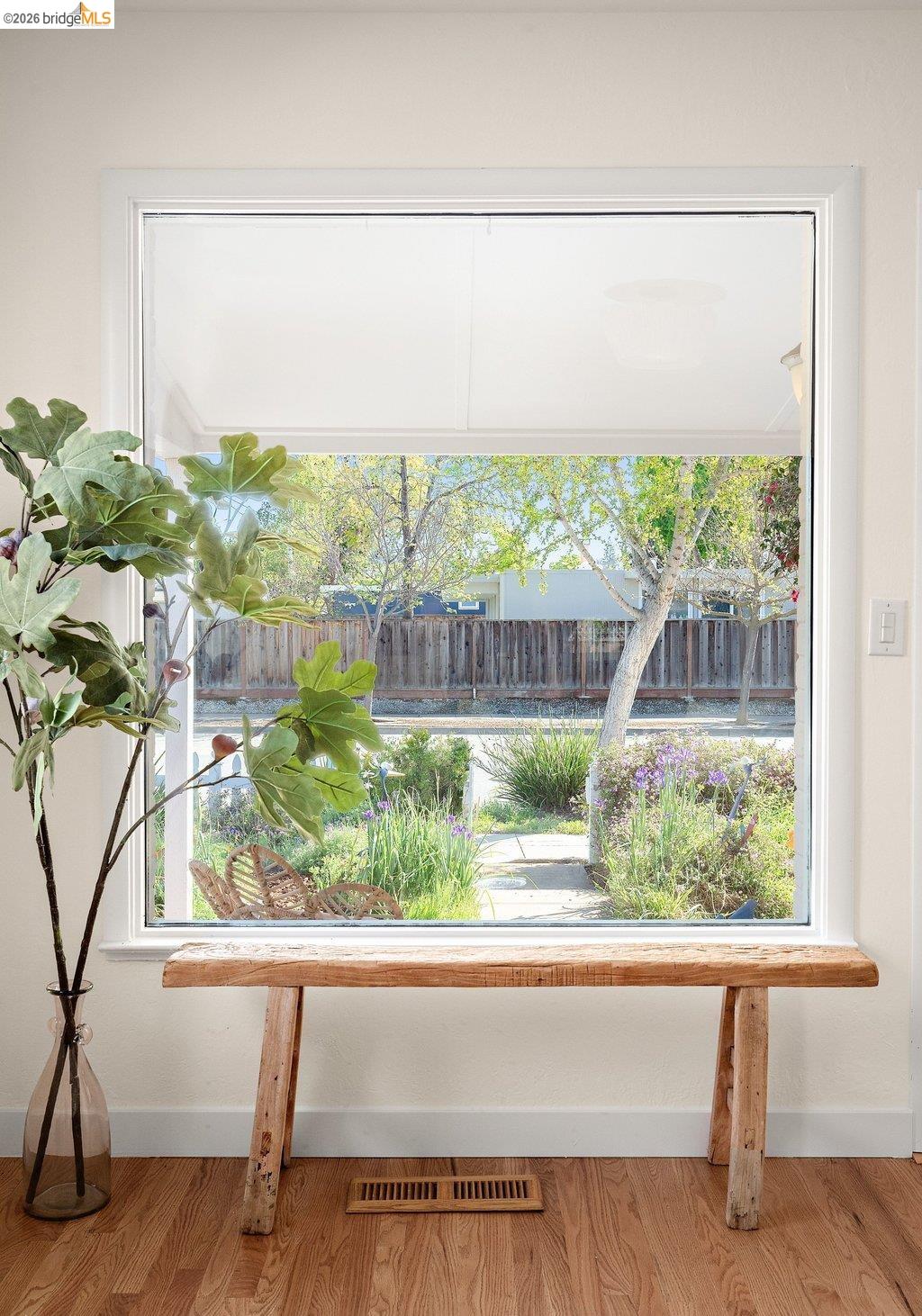 Detail Gallery Image 12 of 60 For 737 Dartshire Way, Sunnyvale,  CA 94087 - 3 Beds | 2 Baths