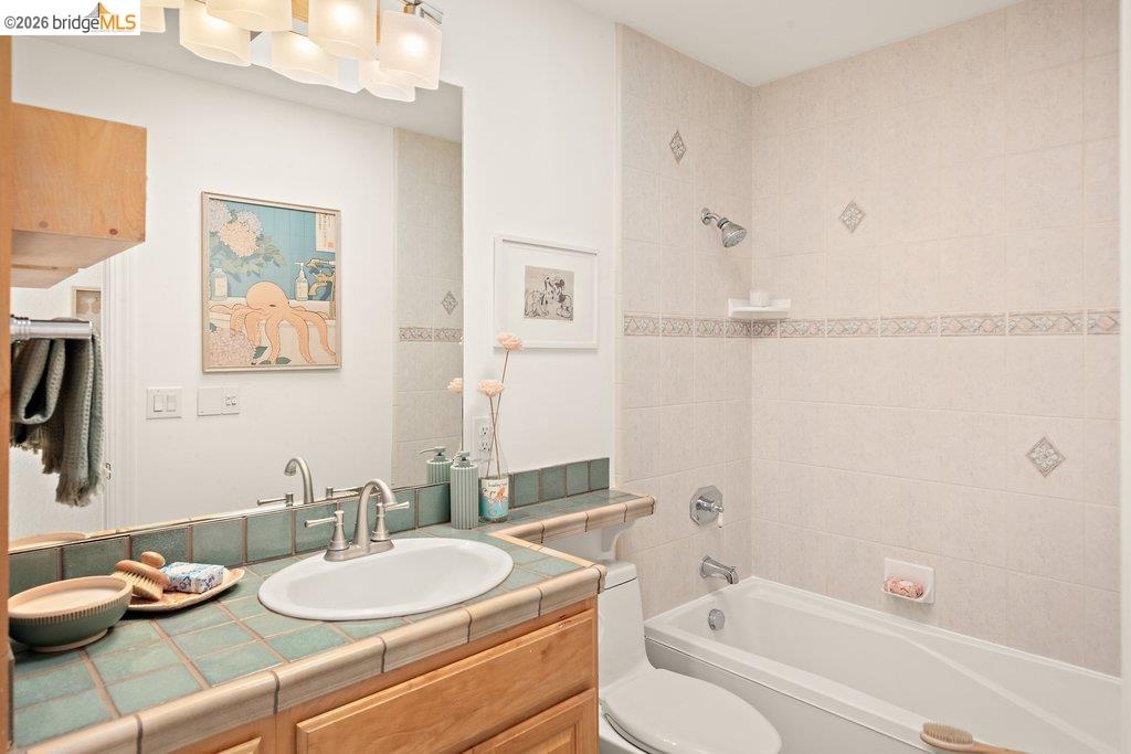 Detail Gallery Image 16 of 39 For 737 Dartshire Way, Sunnyvale,  CA 94087 - 3 Beds | 2 Baths