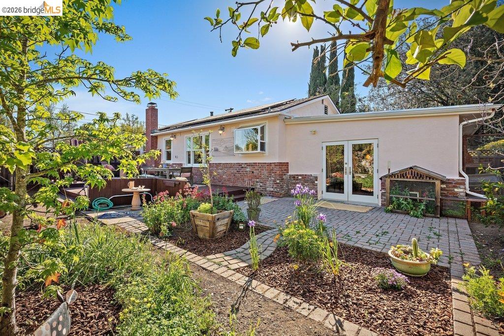 Detail Gallery Image 19 of 39 For 737 Dartshire Way, Sunnyvale,  CA 94087 - 3 Beds | 2 Baths