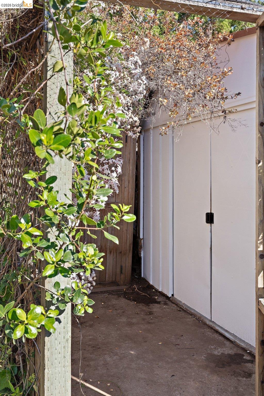 Detail Gallery Image 46 of 60 For 737 Dartshire Way, Sunnyvale,  CA 94087 - 3 Beds | 2 Baths