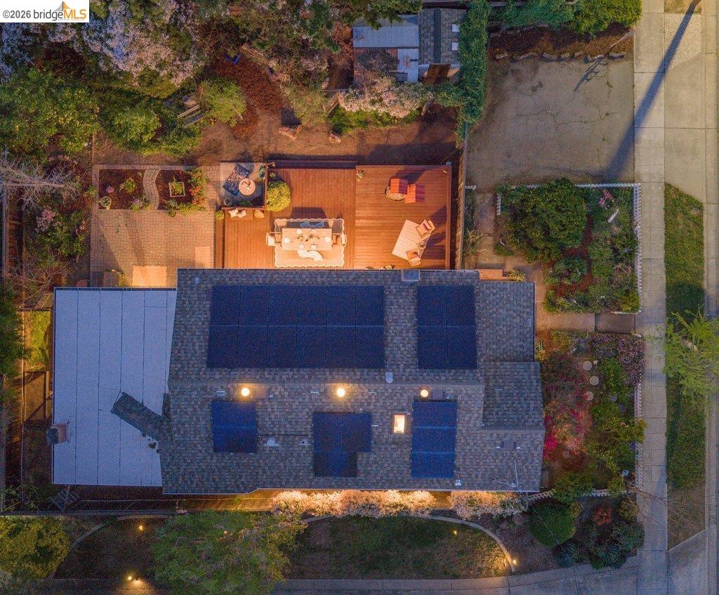 Detail Gallery Image 8 of 60 For 737 Dartshire Way, Sunnyvale,  CA 94087 - 3 Beds | 2 Baths