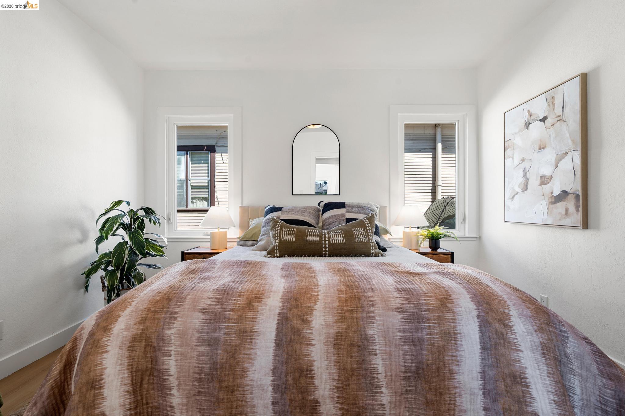 Detail Gallery Image 13 of 60 For 2100 69th Ave, Oakland,  CA 94621 - 4 Beds | 2 Baths