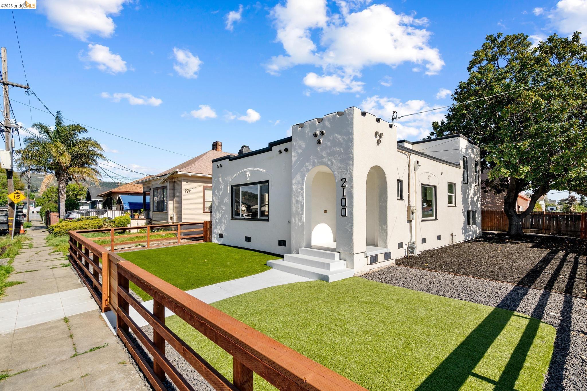 Detail Gallery Image 44 of 60 For 2100 69th Ave, Oakland,  CA 94621 - 4 Beds | 2 Baths