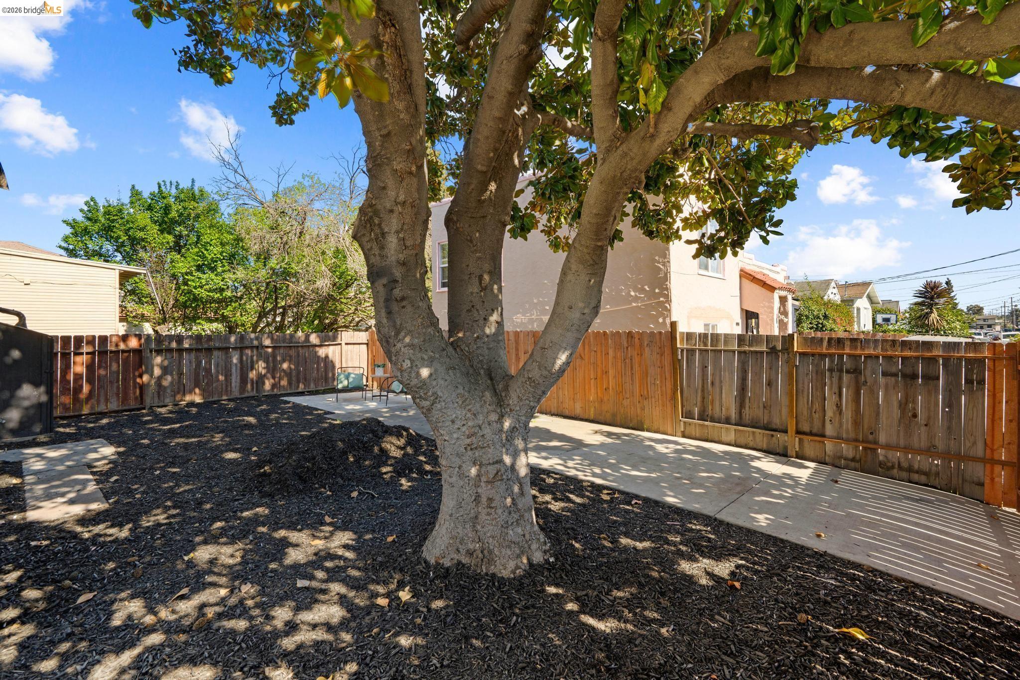 Detail Gallery Image 52 of 60 For 2100 69th Ave, Oakland,  CA 94621 - 4 Beds | 2 Baths