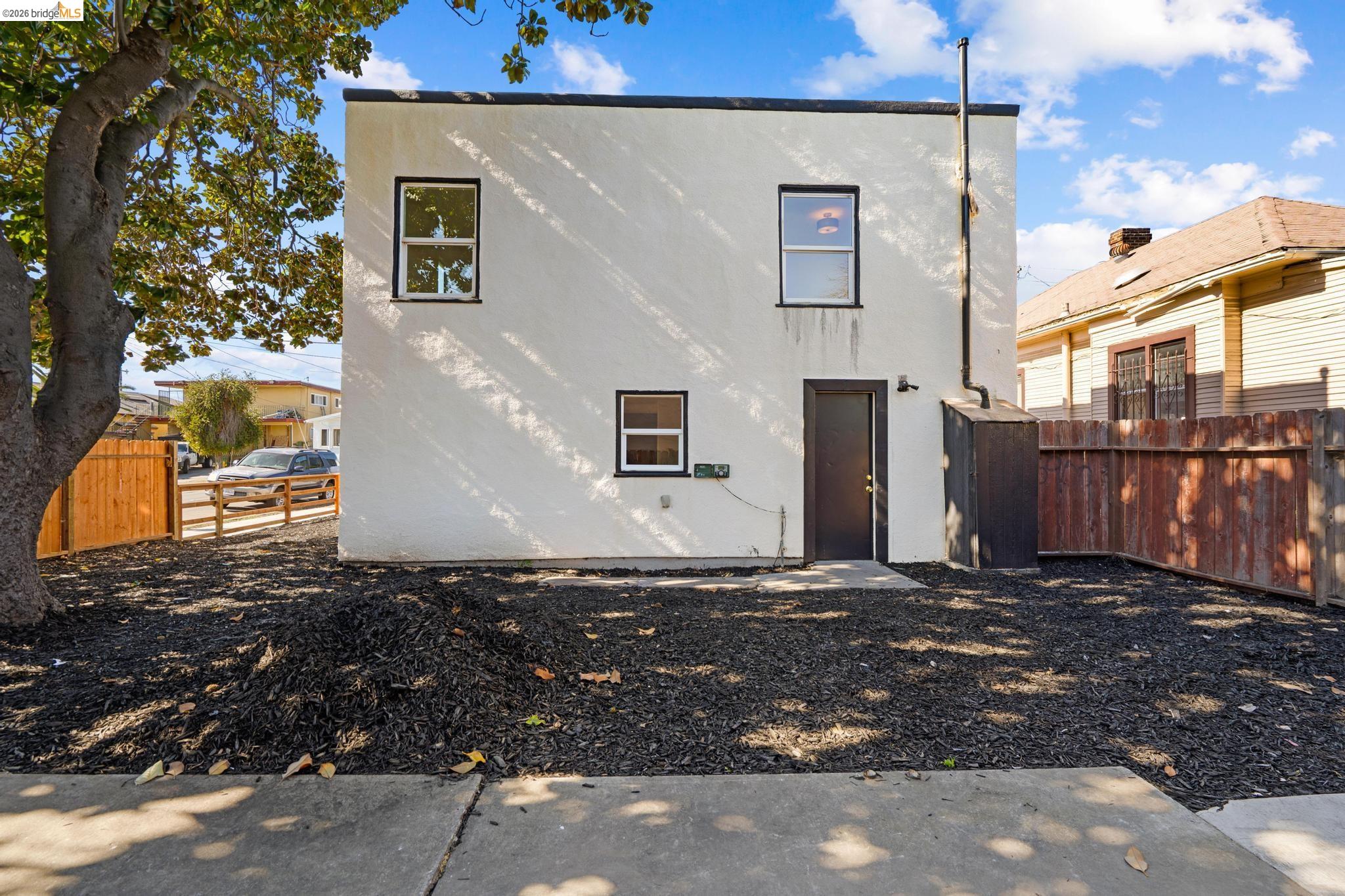 Detail Gallery Image 54 of 60 For 2100 69th Ave, Oakland,  CA 94621 - 4 Beds | 2 Baths