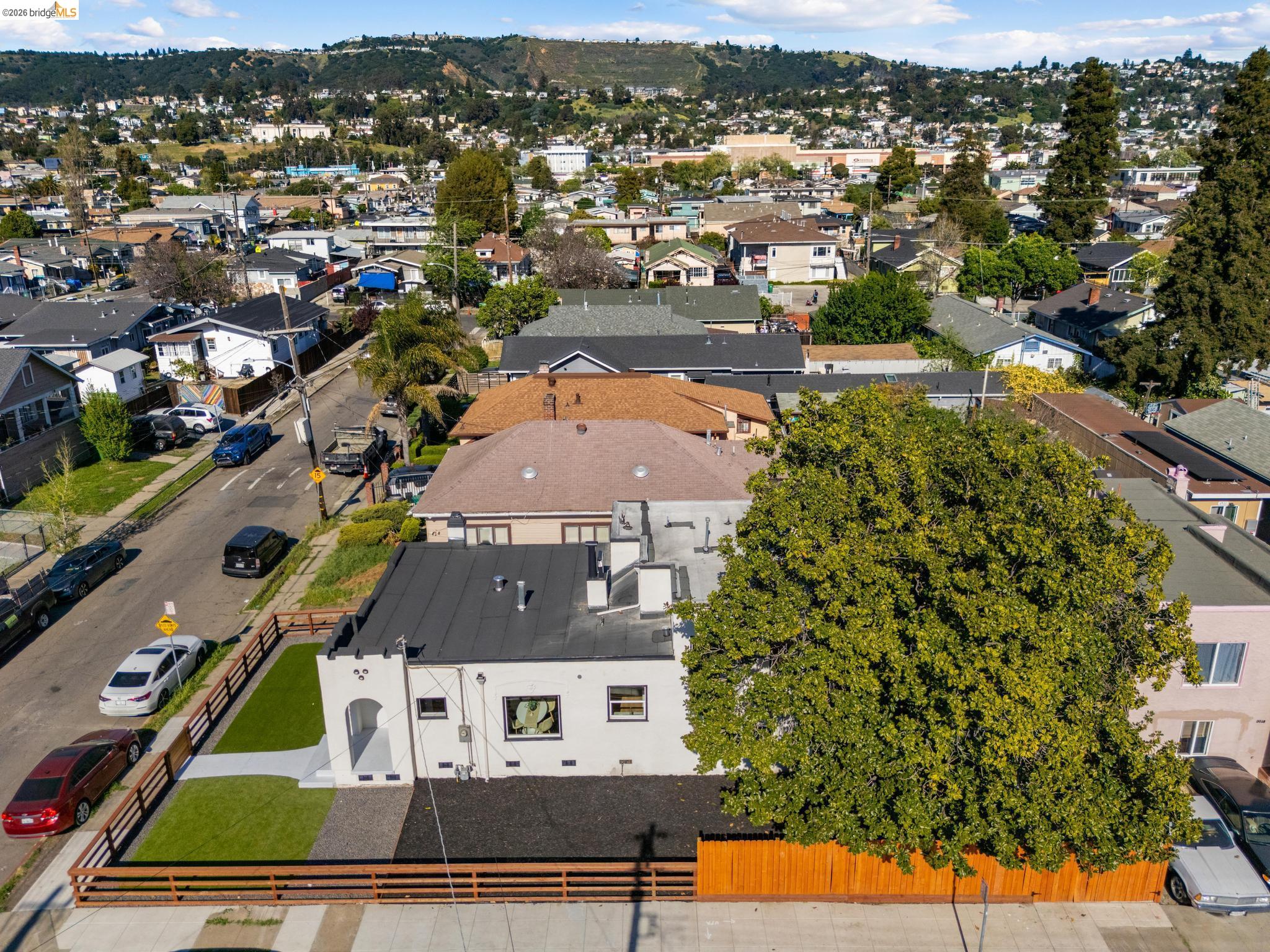 Detail Gallery Image 59 of 60 For 2100 69th Ave, Oakland,  CA 94621 - 4 Beds | 2 Baths