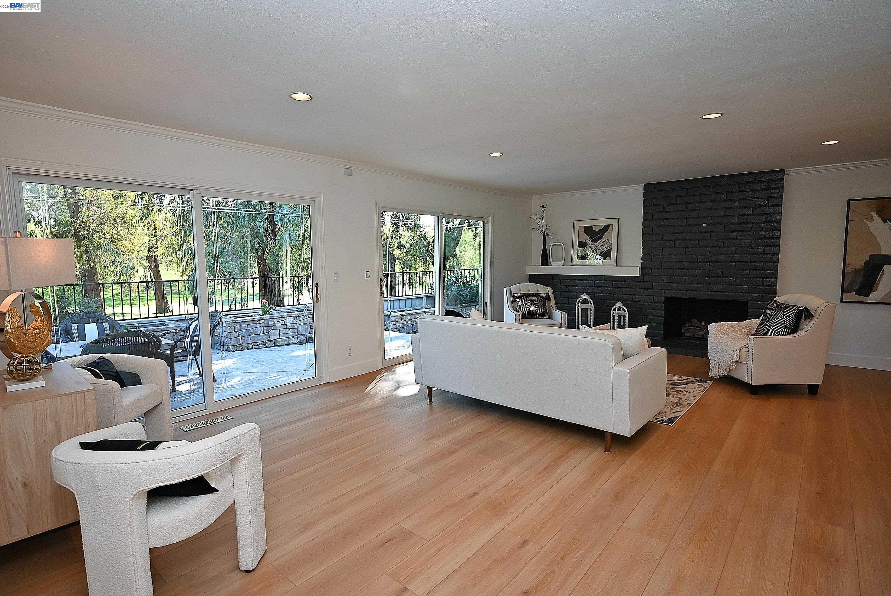 Detail Gallery Image 11 of 60 For 597 Saint George Rd, Danville,  CA 94526 - 4 Beds | 2/1 Baths