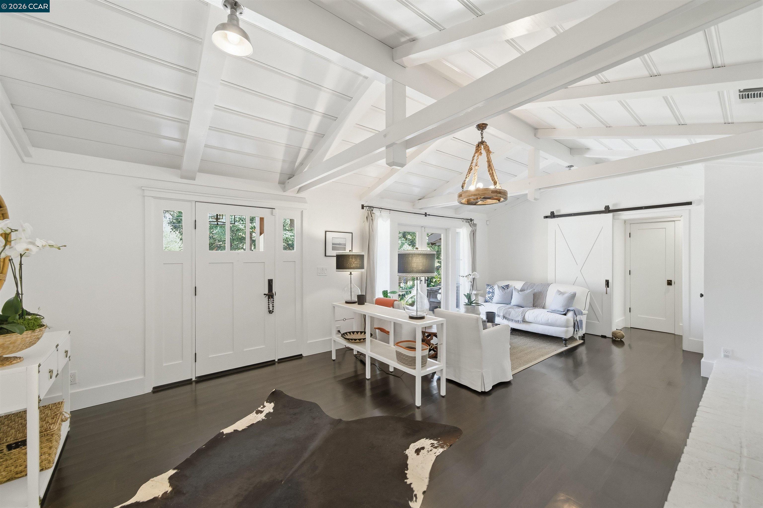 Detail Gallery Image 13 of 54 For 12 La Sombra Ct, Orinda,  CA 94563 - 4 Beds | 2/1 Baths