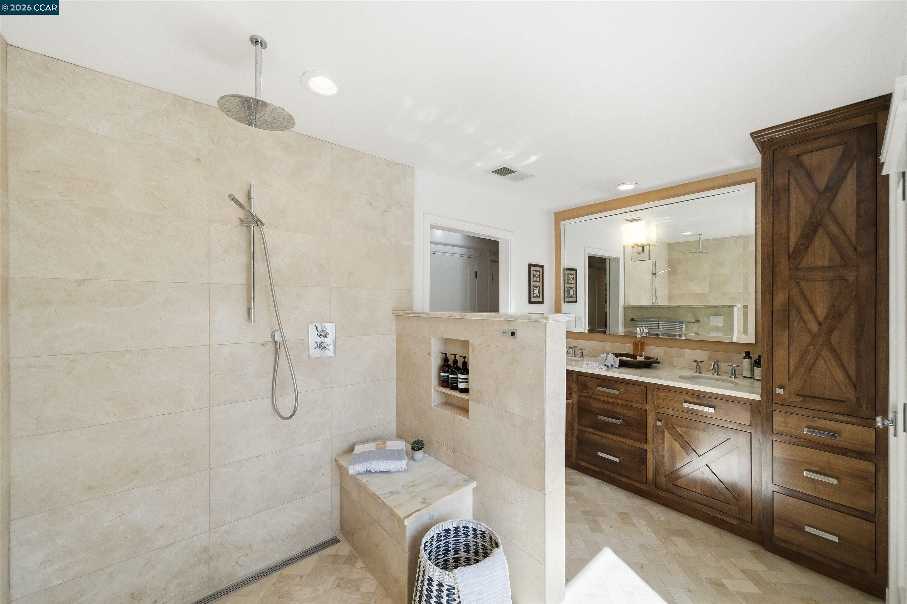 Detail Gallery Image 44 of 54 For 12 La Sombra Ct, Orinda,  CA 94563 - 4 Beds | 2/1 Baths