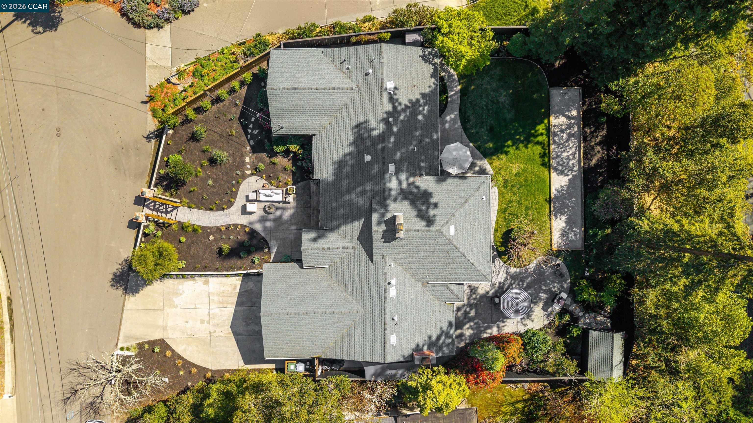 Detail Gallery Image 52 of 54 For 12 La Sombra Ct, Orinda,  CA 94563 - 4 Beds | 2/1 Baths