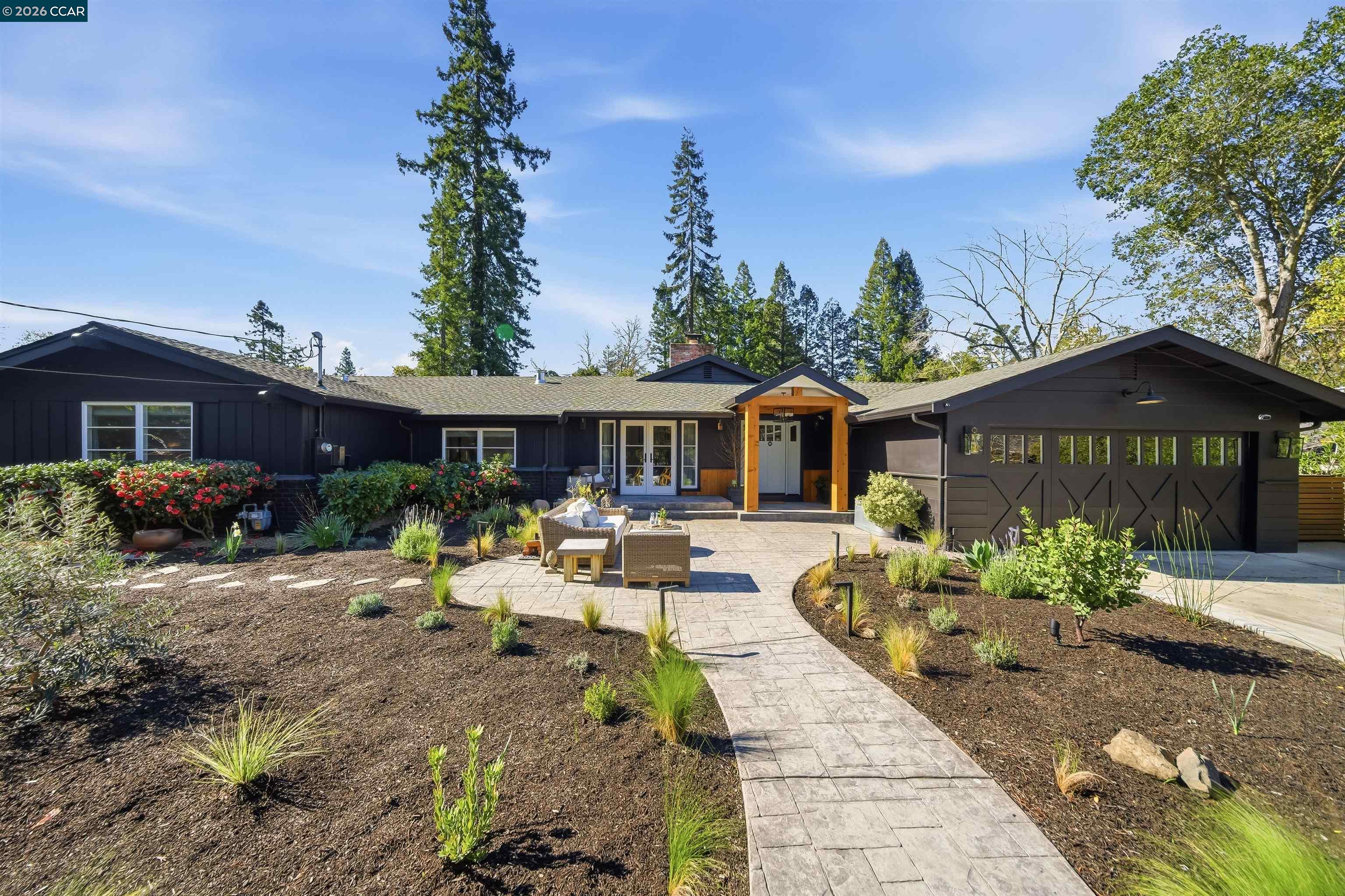 Detail Gallery Image 8 of 54 For 12 La Sombra Ct, Orinda,  CA 94563 - 4 Beds | 2/1 Baths