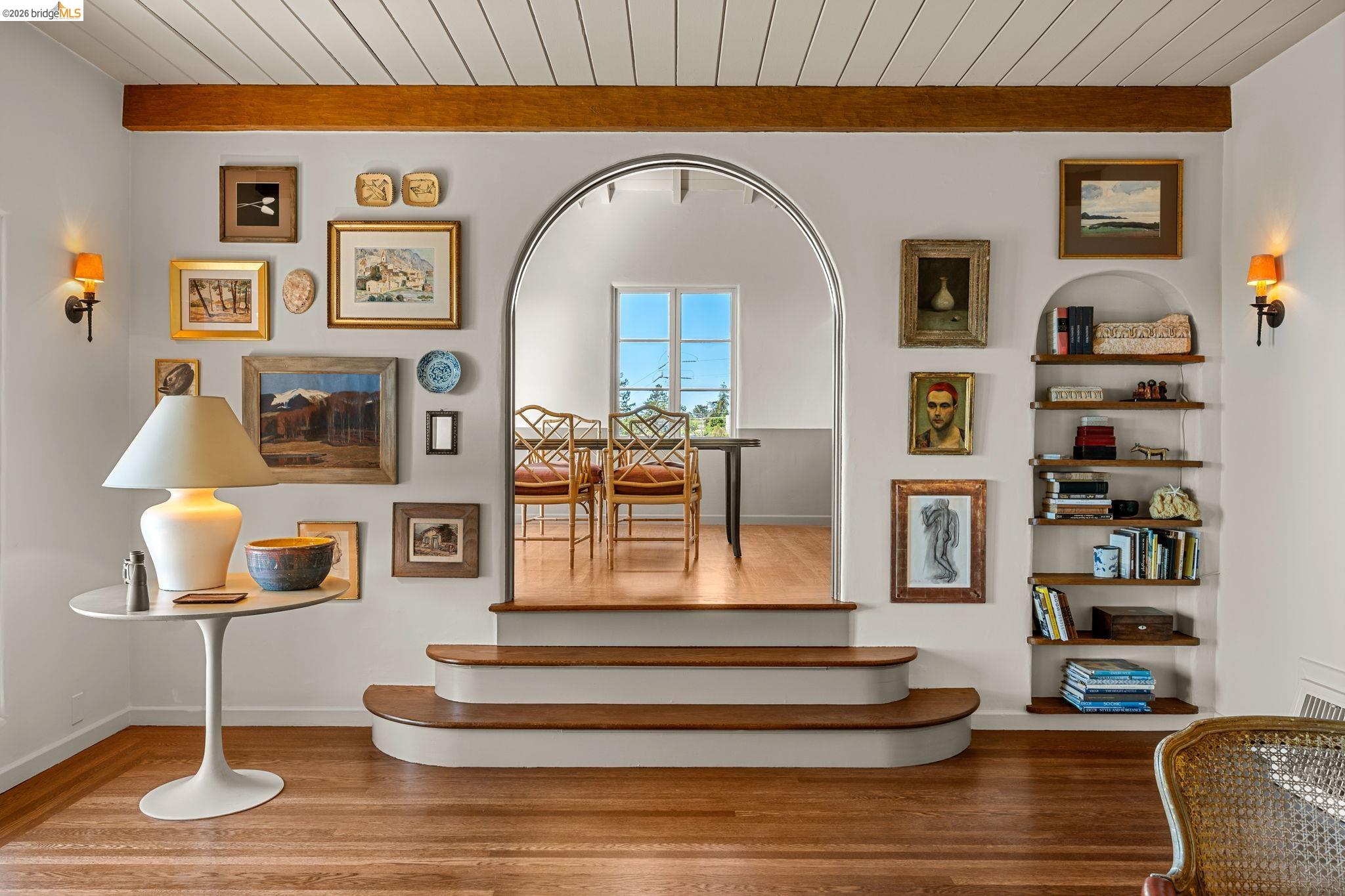 Detail Gallery Image 12 of 57 For 1004 Cragmont Avenue, Berkeley,  CA 94708-1412 - 3 Beds | 2 Baths