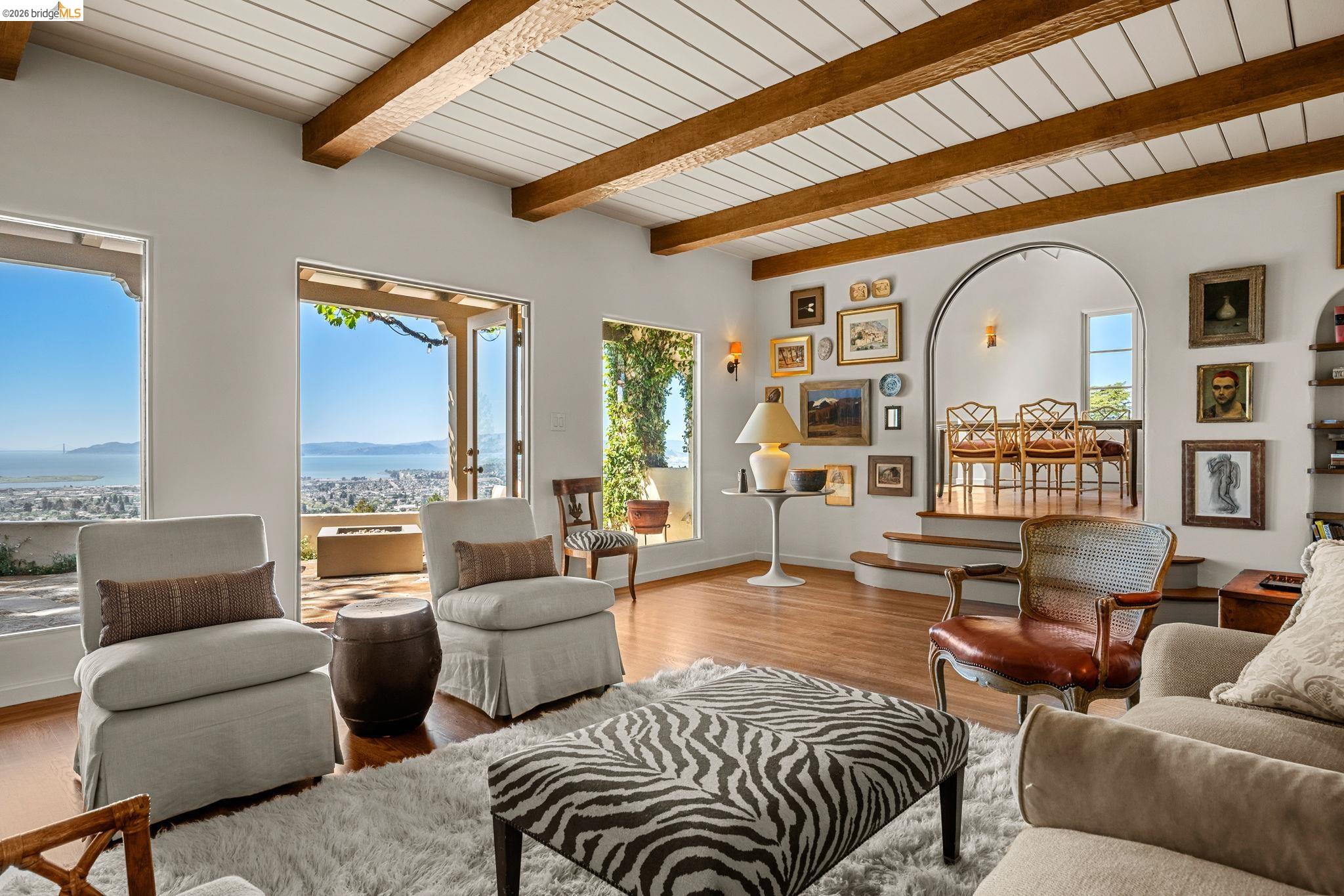 Detail Gallery Image 13 of 57 For 1004 Cragmont Avenue, Berkeley,  CA 94708-1412 - 3 Beds | 2 Baths