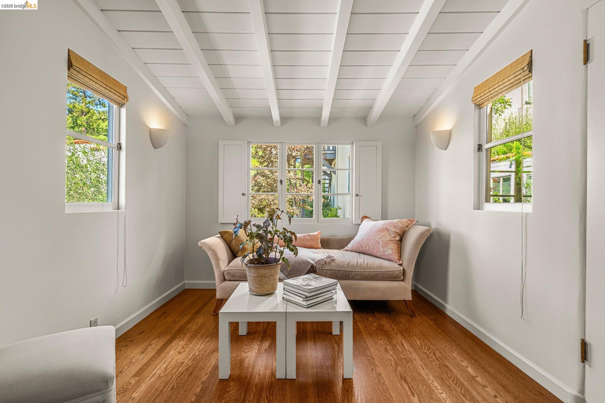 Detail Gallery Image 27 of 57 For 1004 Cragmont Avenue, Berkeley,  CA 94708-1412 - 3 Beds | 2 Baths