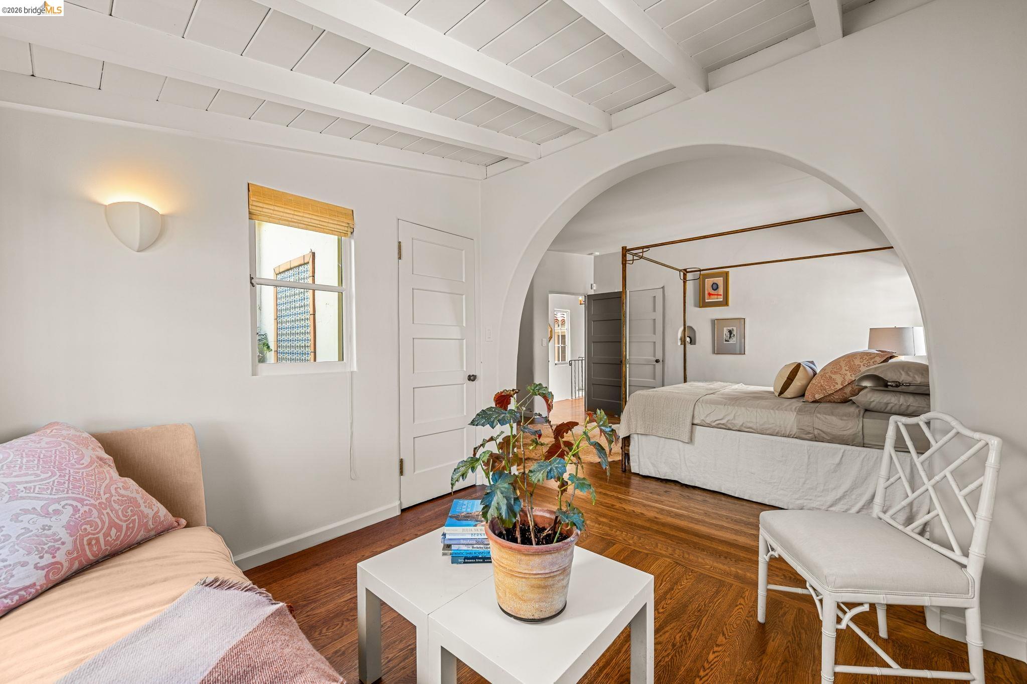 Detail Gallery Image 28 of 57 For 1004 Cragmont Avenue, Berkeley,  CA 94708-1412 - 3 Beds | 2 Baths