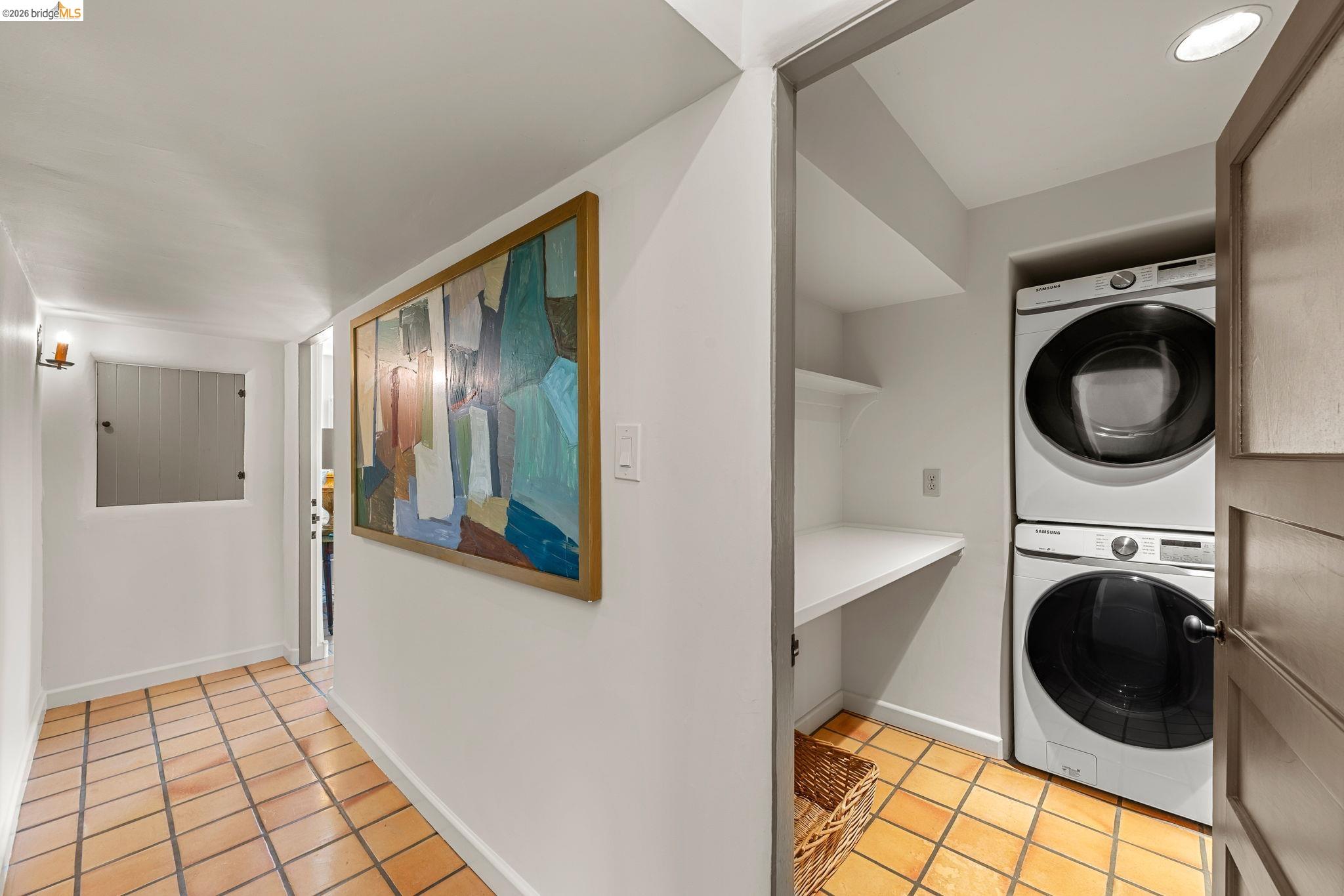 Detail Gallery Image 32 of 57 For 1004 Cragmont Avenue, Berkeley,  CA 94708-1412 - 3 Beds | 2 Baths