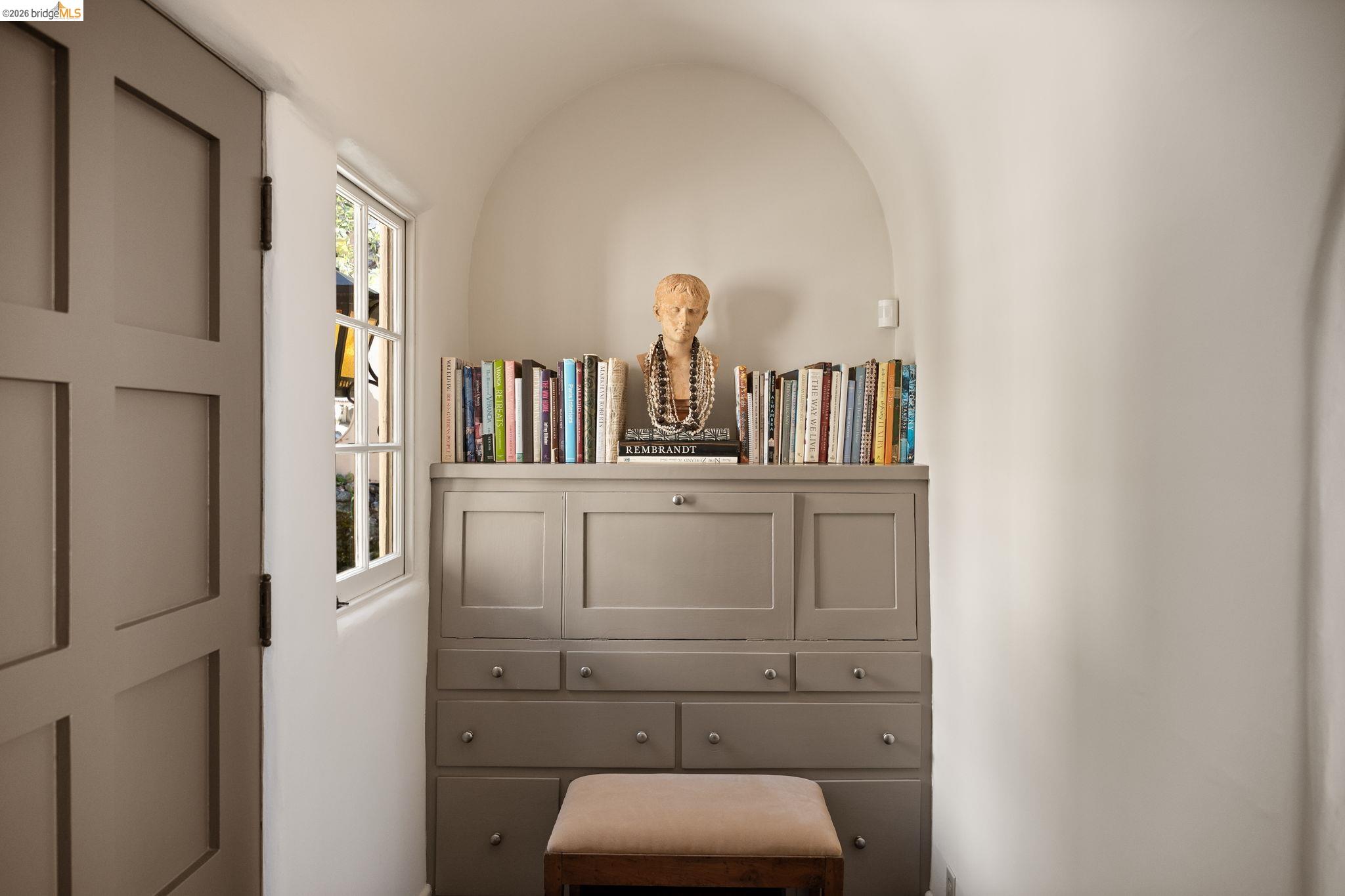 Detail Gallery Image 40 of 57 For 1004 Cragmont Avenue, Berkeley,  CA 94708-1412 - 3 Beds | 2 Baths