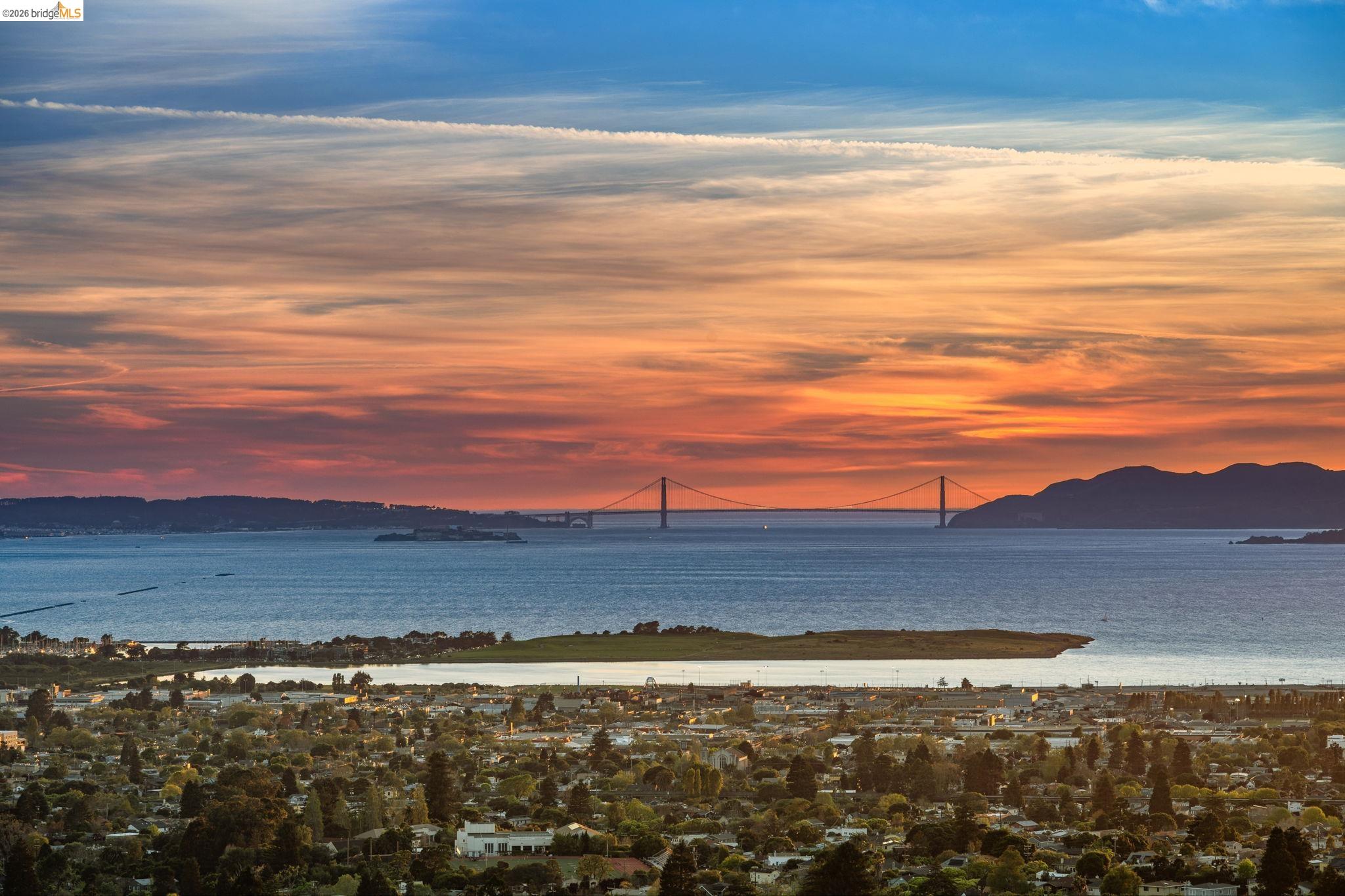 Detail Gallery Image 49 of 57 For 1004 Cragmont Avenue, Berkeley,  CA 94708-1412 - 3 Beds | 2 Baths