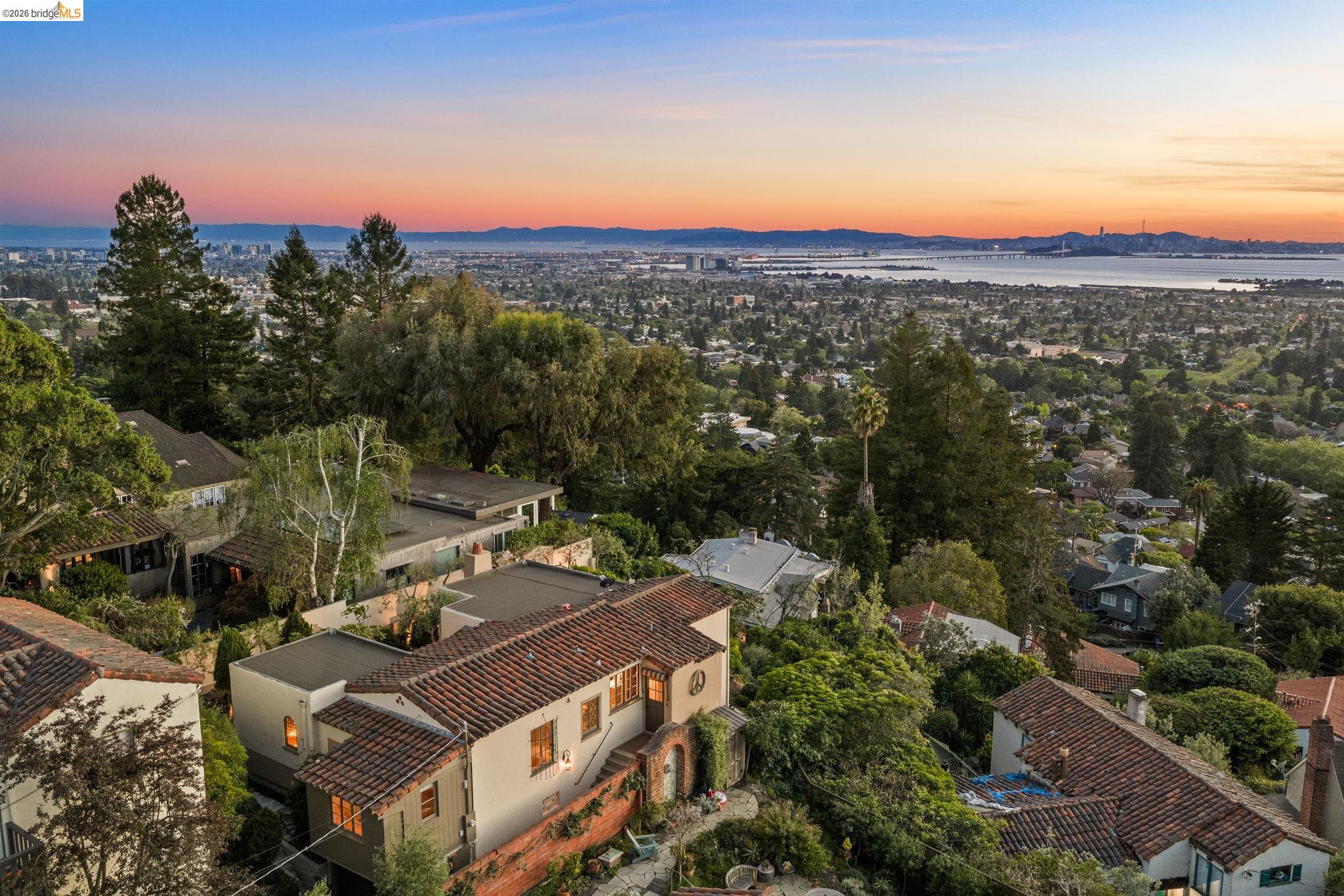 Detail Gallery Image 57 of 57 For 1004 Cragmont Avenue, Berkeley,  CA 94708-1412 - 3 Beds | 2 Baths