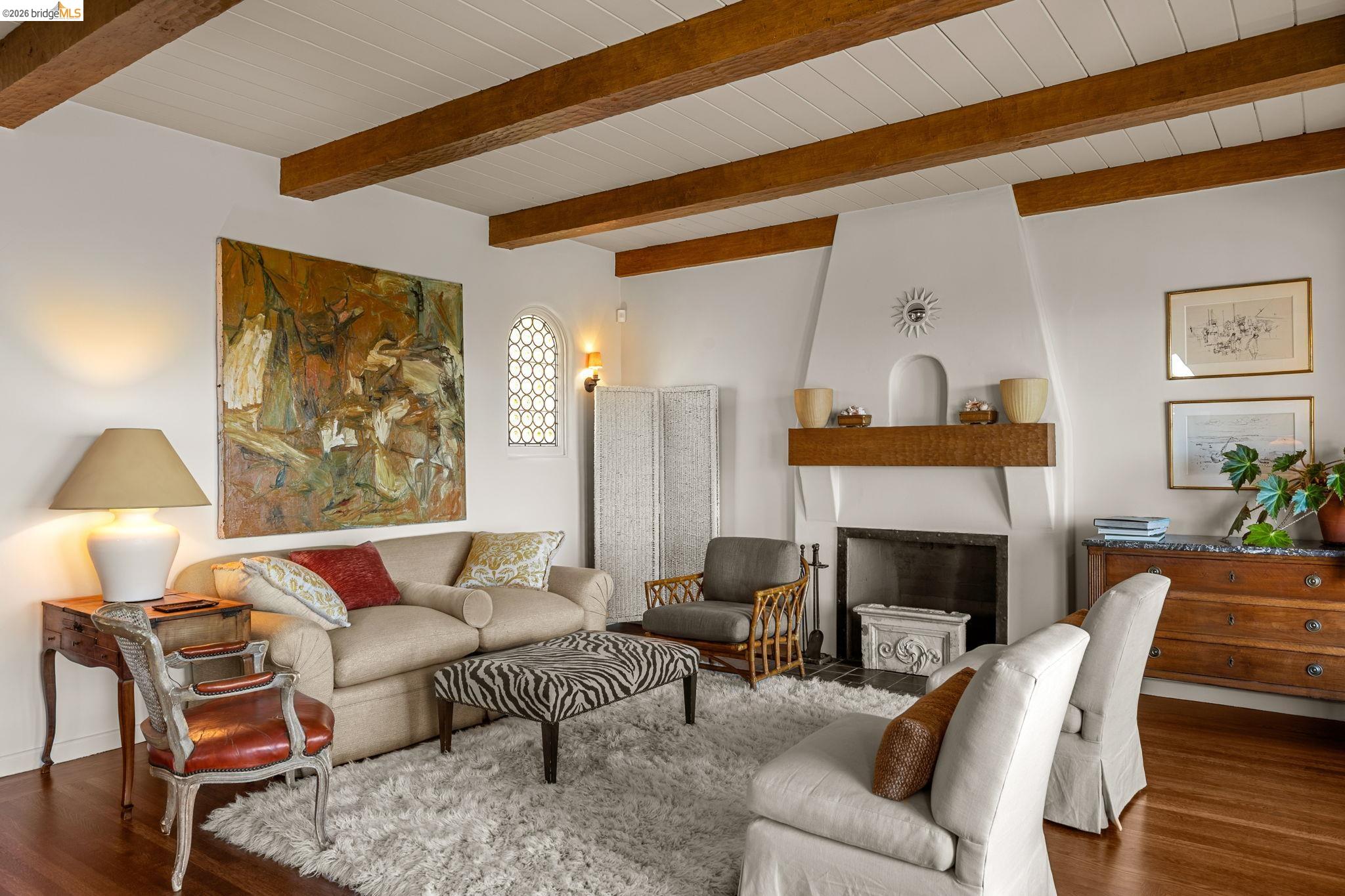 Detail Gallery Image 9 of 57 For 1004 Cragmont Avenue, Berkeley,  CA 94708-1412 - 3 Beds | 2 Baths