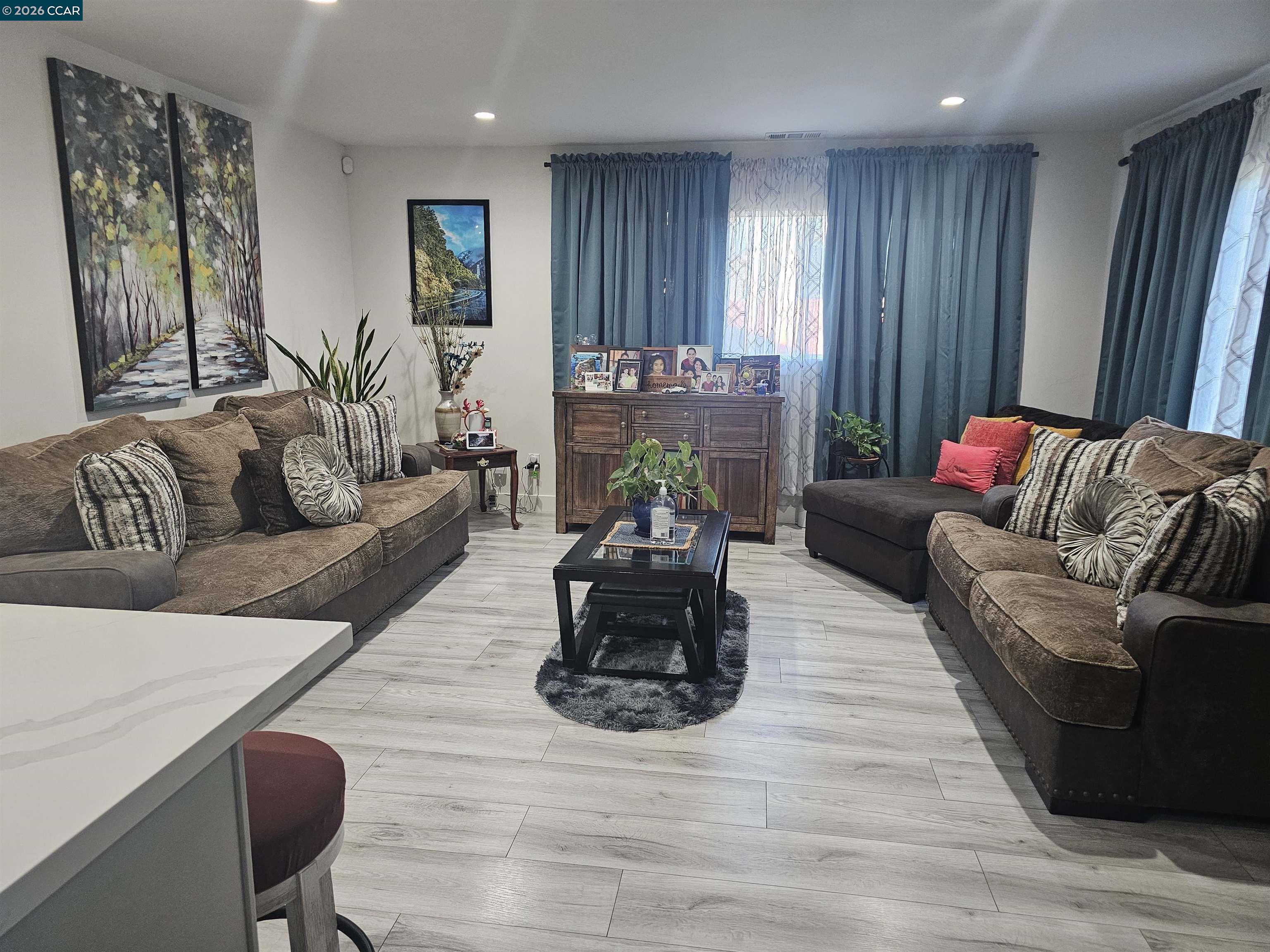 Detail Gallery Image 2 of 10 For 1600 Michigan St, Fairfield,  CA 94533-4508 - 3 Beds | 2 Baths