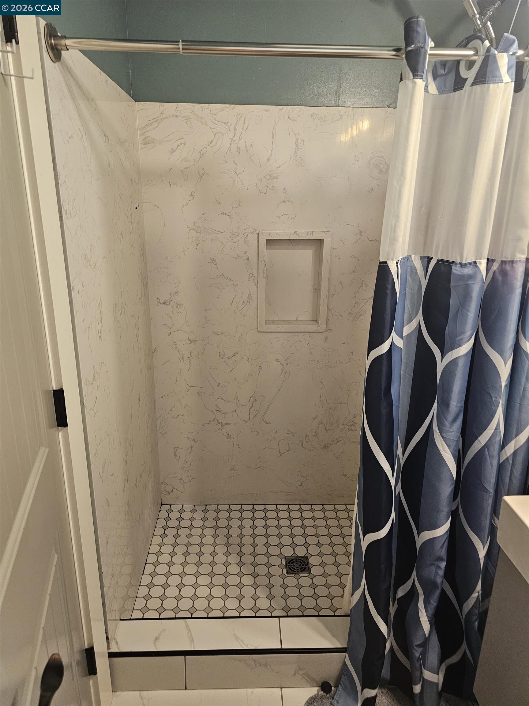 Detail Gallery Image 9 of 13 For 1600 Michigan St, Fairfield,  CA 94533-4508 - 3 Beds | 2 Baths