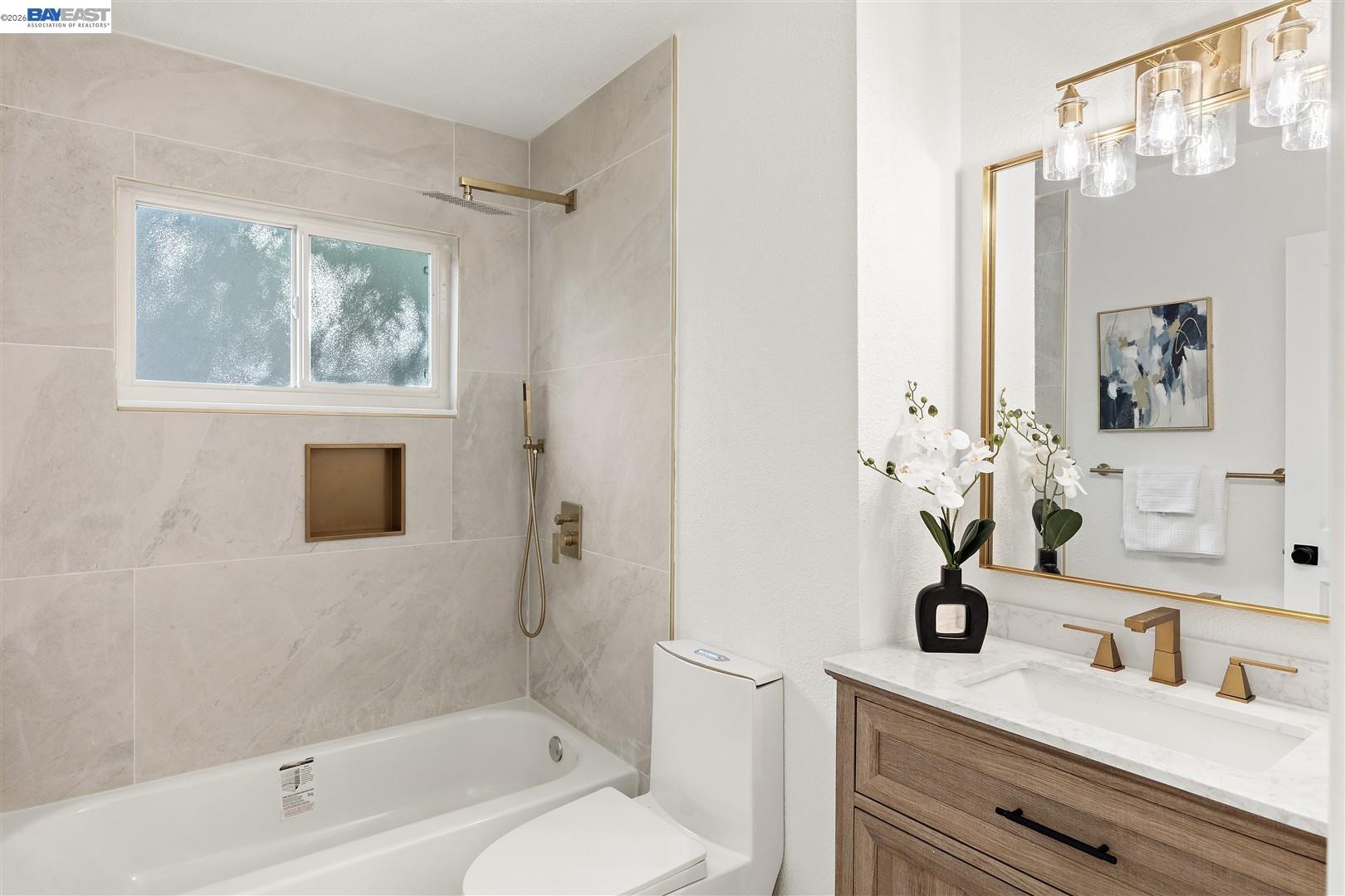 Detail Gallery Image 17 of 40 For 1800 Gilardy Dr, Concord,  CA 94518 - 4 Beds | 2 Baths