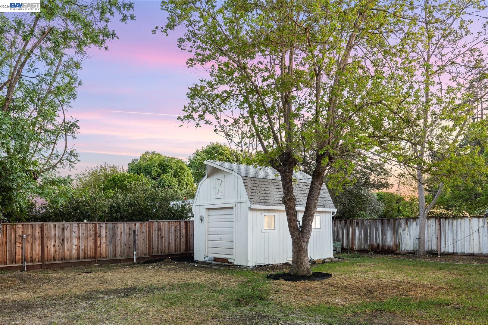 Detail Gallery Image 30 of 40 For 1800 Gilardy Dr, Concord,  CA 94518 - 4 Beds | 2 Baths
