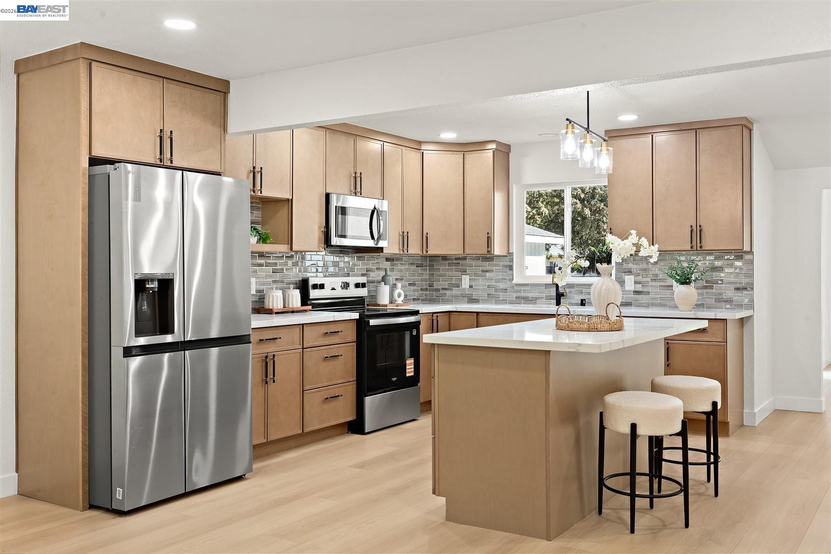 Detail Gallery Image 7 of 40 For 1800 Gilardy Dr, Concord,  CA 94518 - 4 Beds | 2 Baths