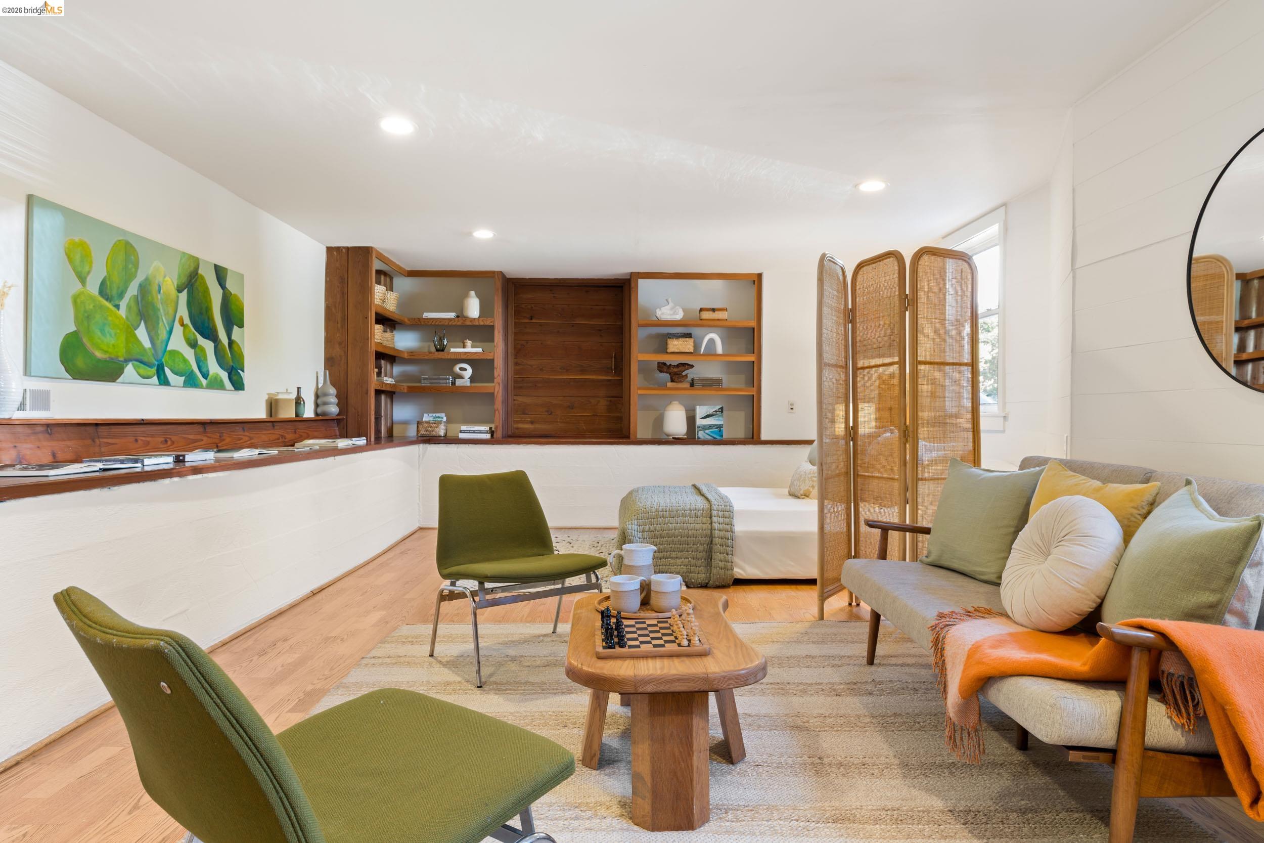 Detail Gallery Image 25 of 34 For 248 Mather St, Oakland,  CA 94611 - 3 Beds | 2/1 Baths