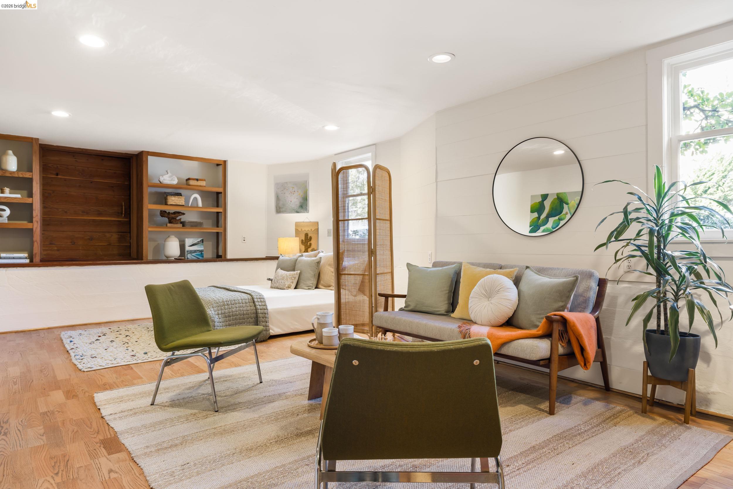 Detail Gallery Image 26 of 34 For 248 Mather St, Oakland,  CA 94611 - 3 Beds | 2/1 Baths