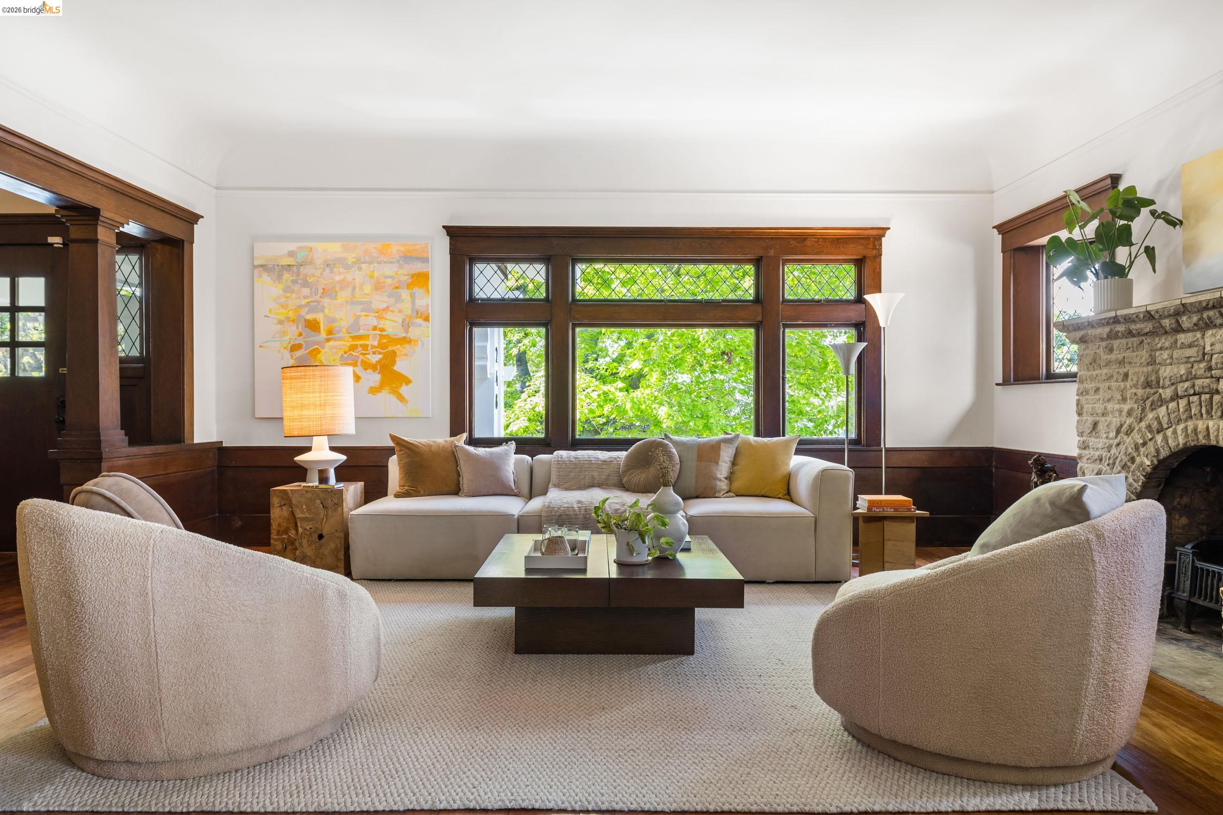 Detail Gallery Image 7 of 34 For 248 Mather St, Oakland,  CA 94611 - 3 Beds | 2/1 Baths