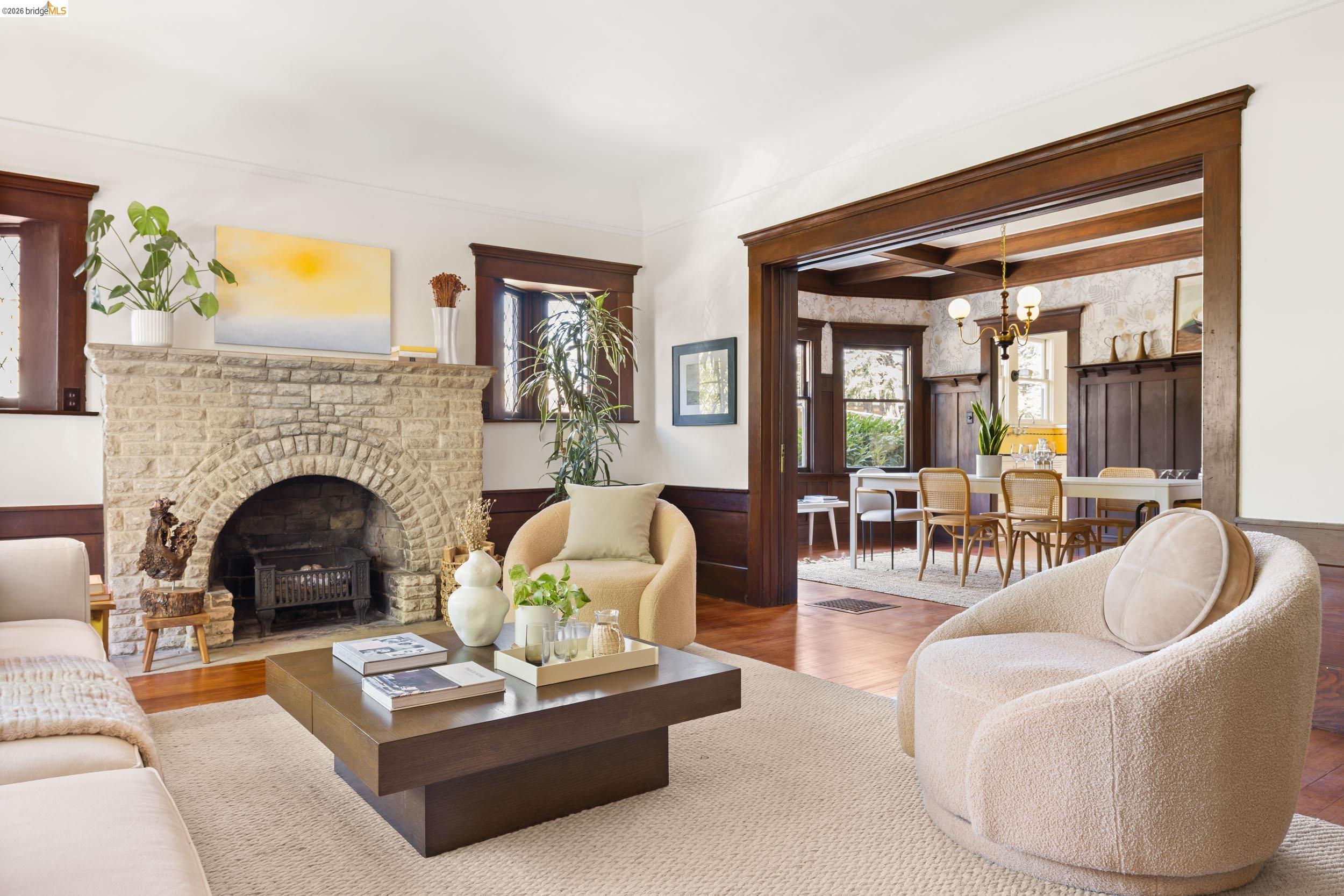 Detail Gallery Image 8 of 34 For 248 Mather St, Oakland,  CA 94611 - 3 Beds | 2/1 Baths