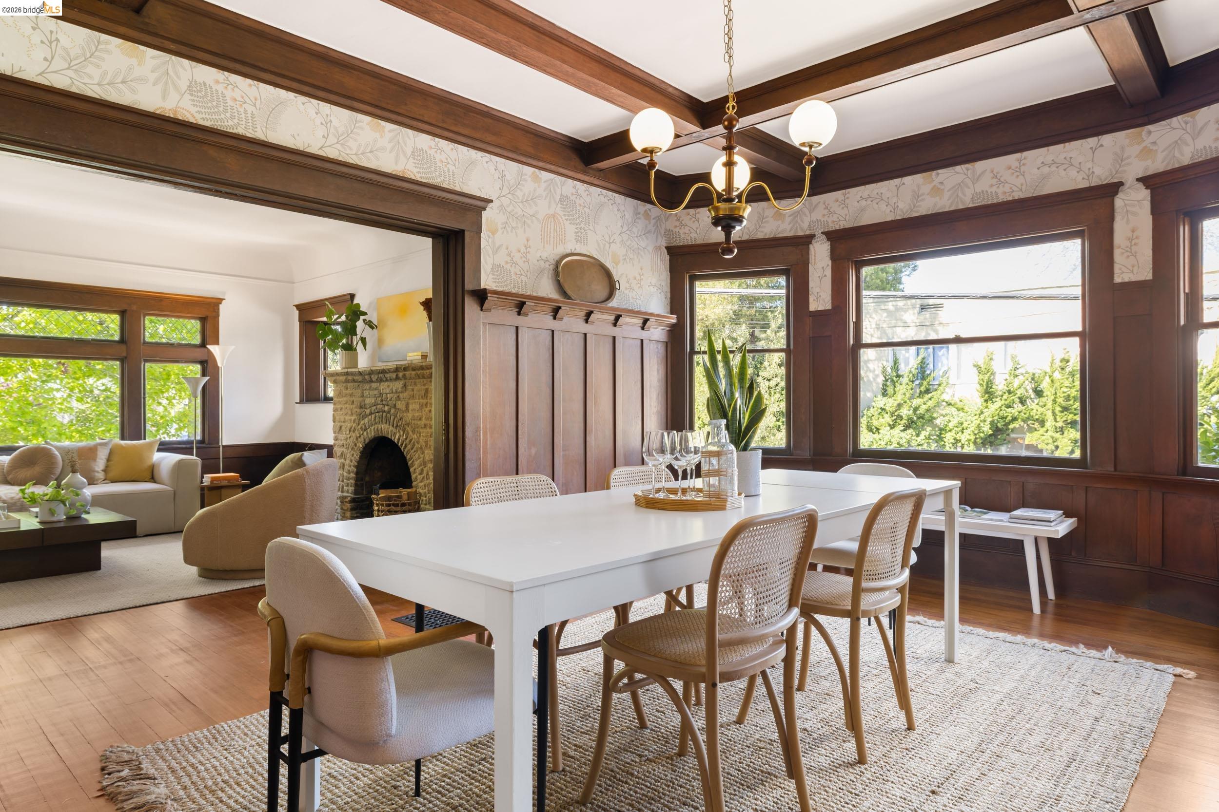 Detail Gallery Image 10 of 34 For 248 Mather St, Oakland,  CA 94611 - 3 Beds | 2/1 Baths